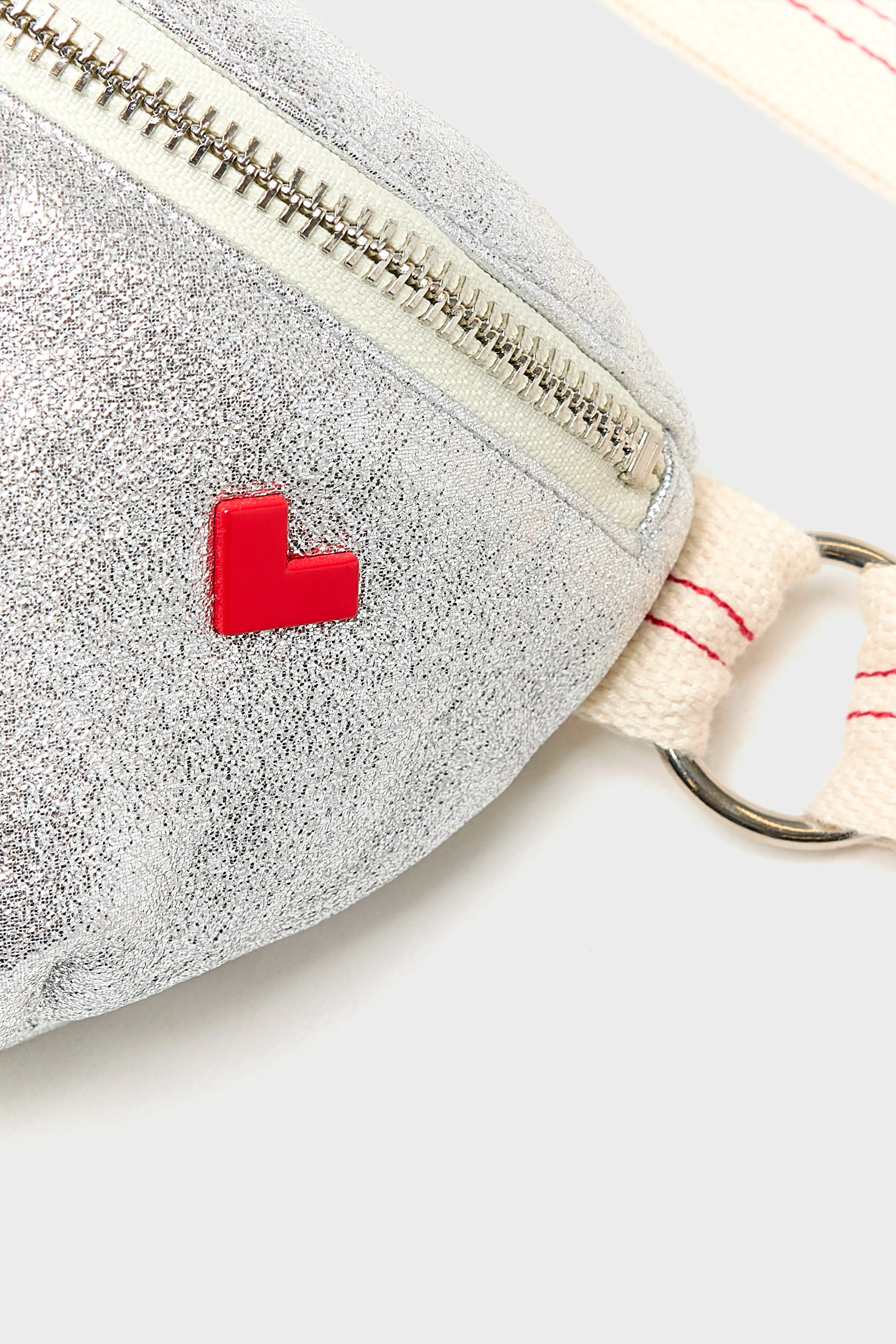 Heccy sling bag (261 / G / NICKEL) sold by Bellrose product image thumbnail 4