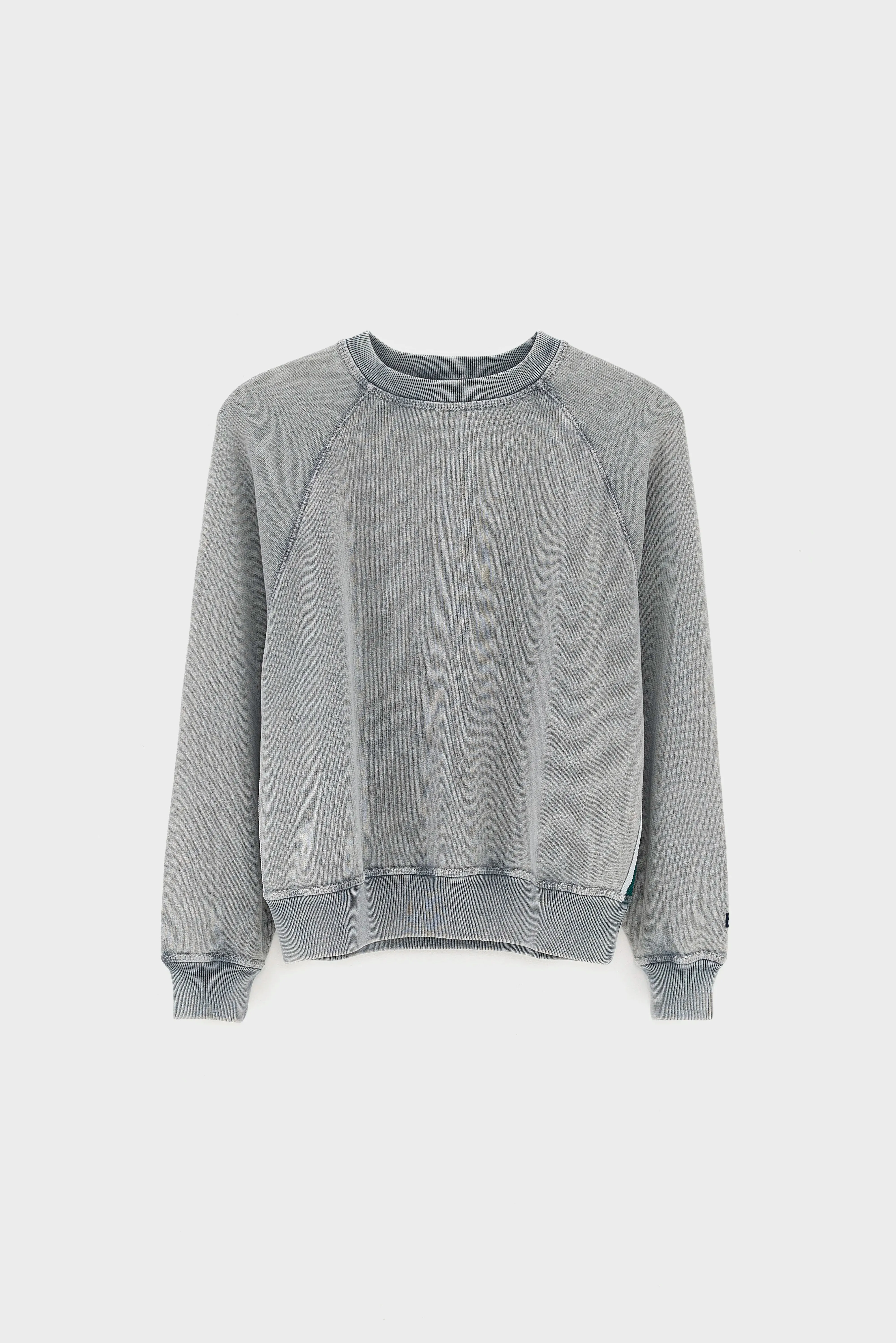 Fagolo crewneck sweatshirt (261 / B / BLACK SAND) sold by Bellrose product image thumbnail 2