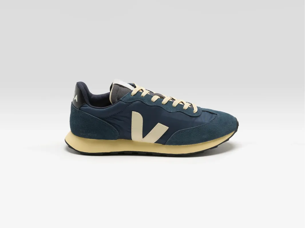 Rio Branco II Lite for Men  (261 / M / NAVY) made by Veja