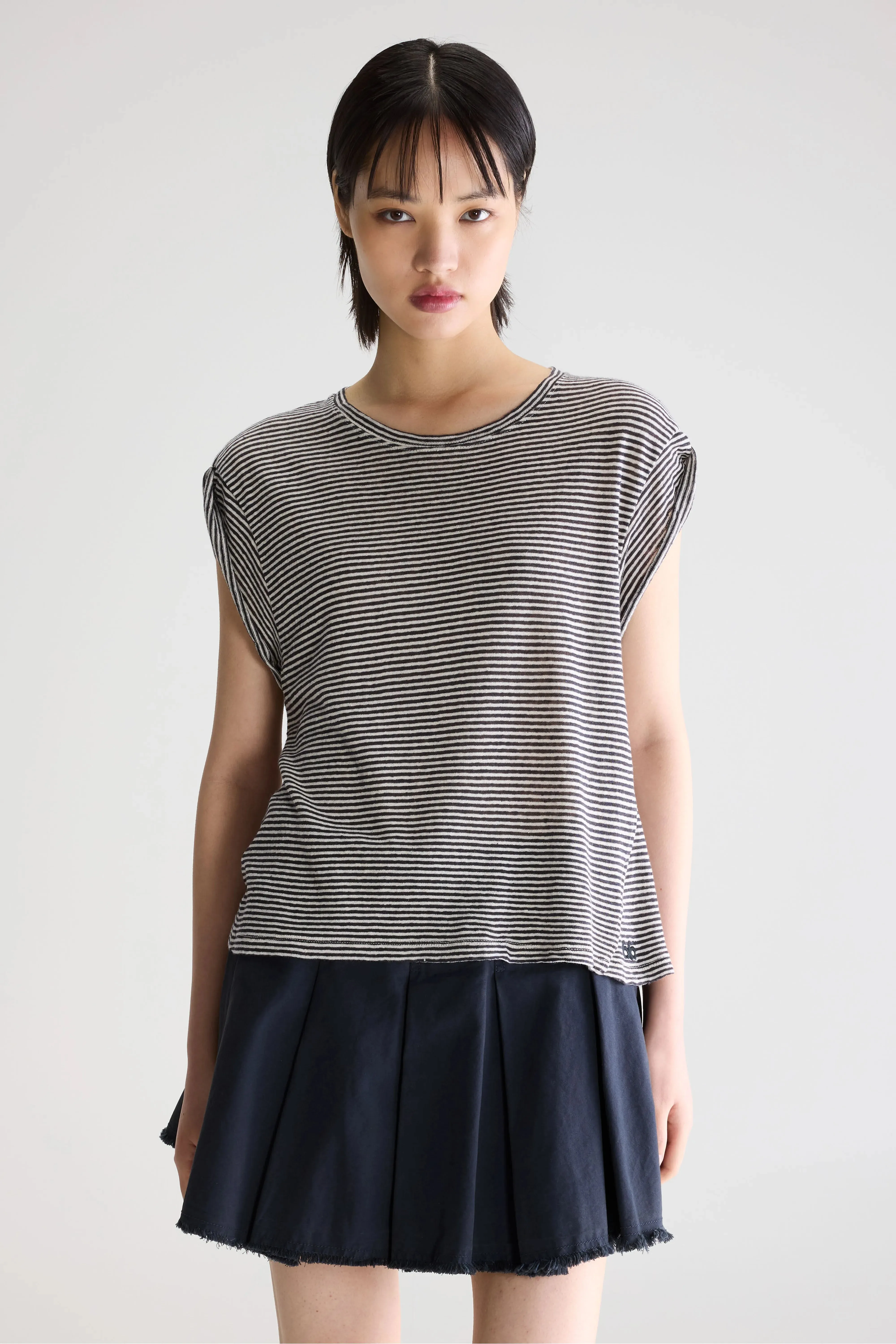 Vlyn crewneck t-shirt (261 / W / STRIPE A) sold by Bellrose product image thumbnail 2