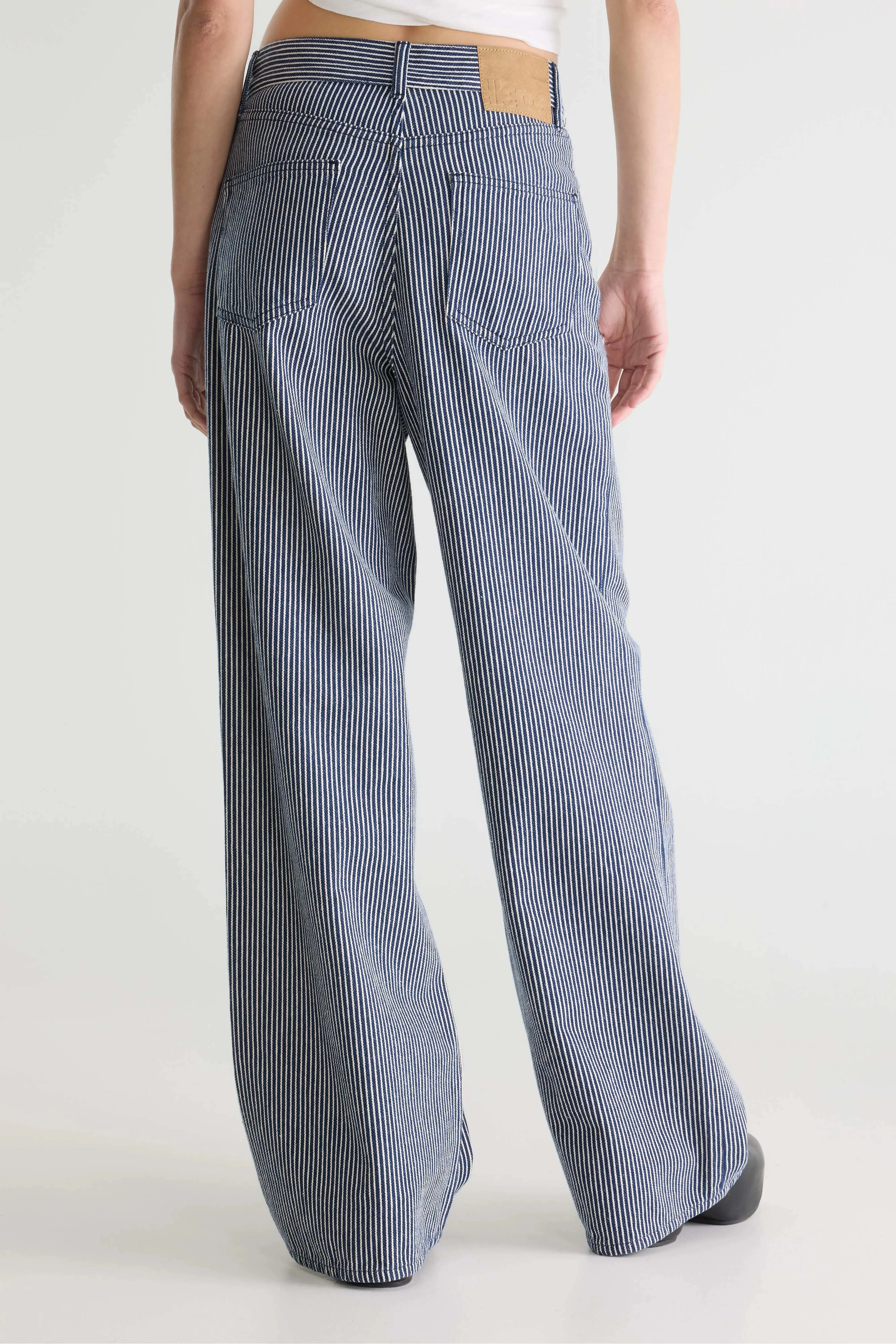 Denim N. 64 wide jeans (252 / W / LT STONE WASH) sold by Bellrose product image thumbnail 4