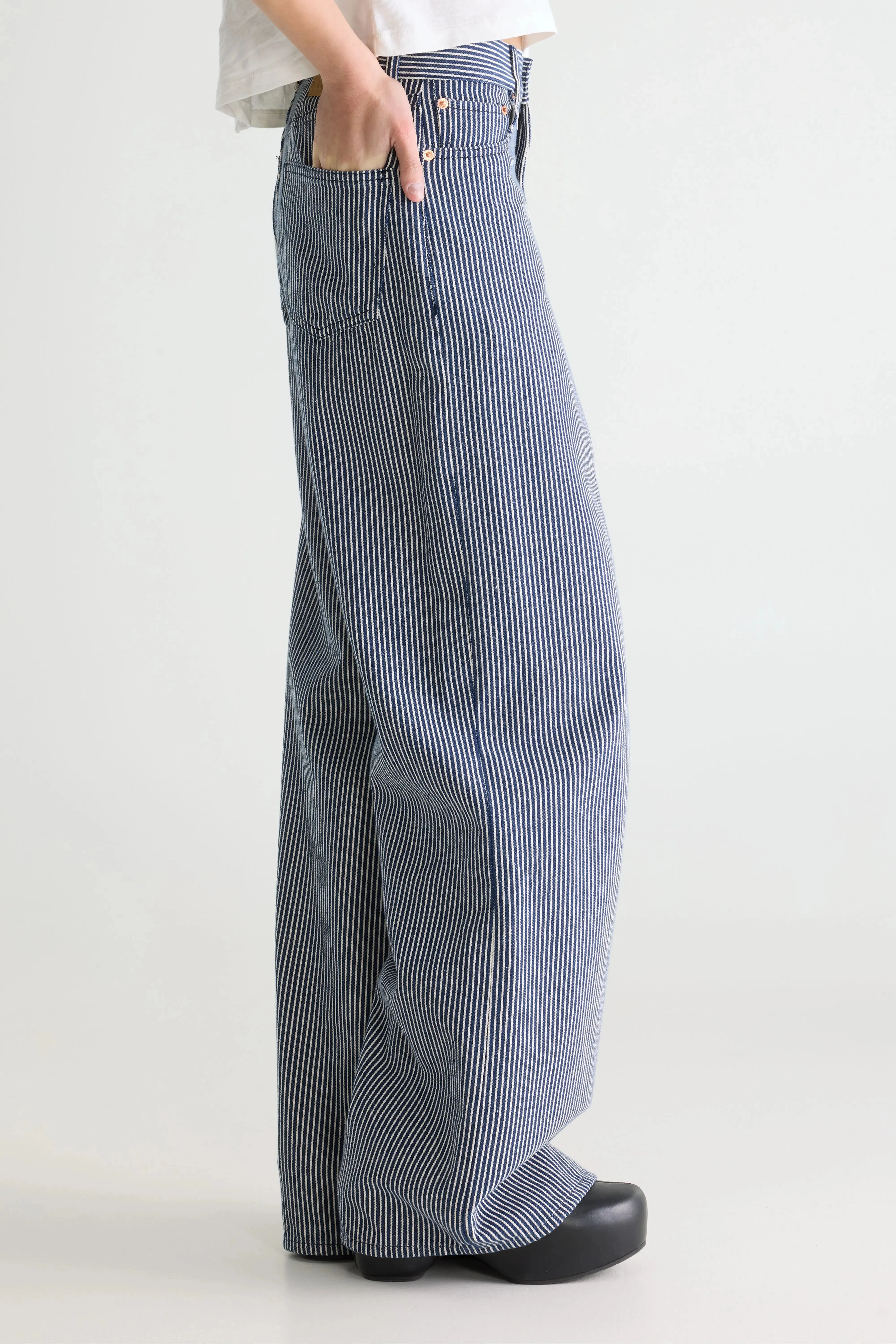 Denim N. 64 wide jeans (252 / W / LT STONE WASH) sold by Bellrose product image thumbnail 5