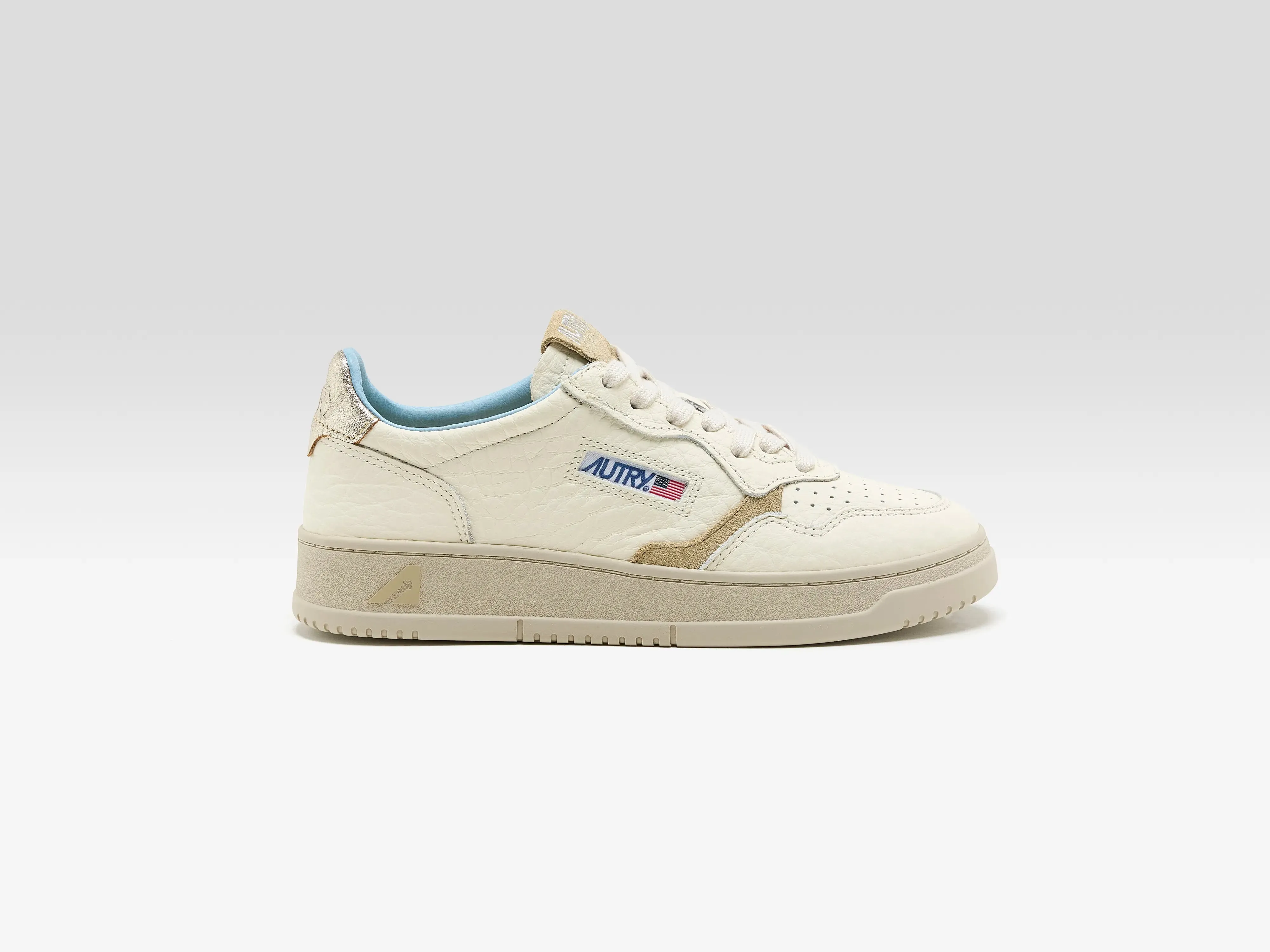 Medalist Low for Women (261 / W / WHITE) sold by Bellrose
