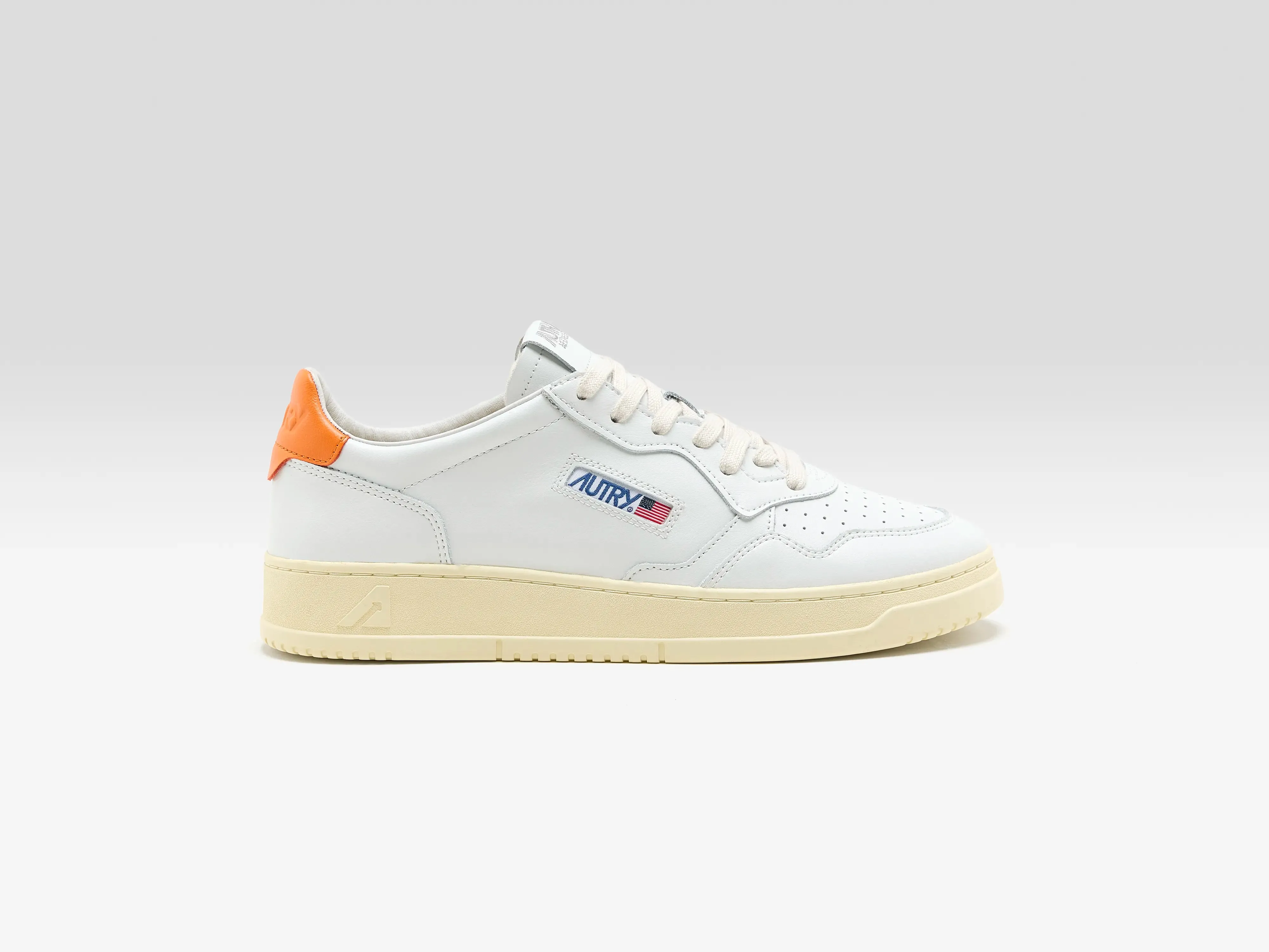 Medalist Low for Men (261 / M / ORANGE) sold by Bellrose