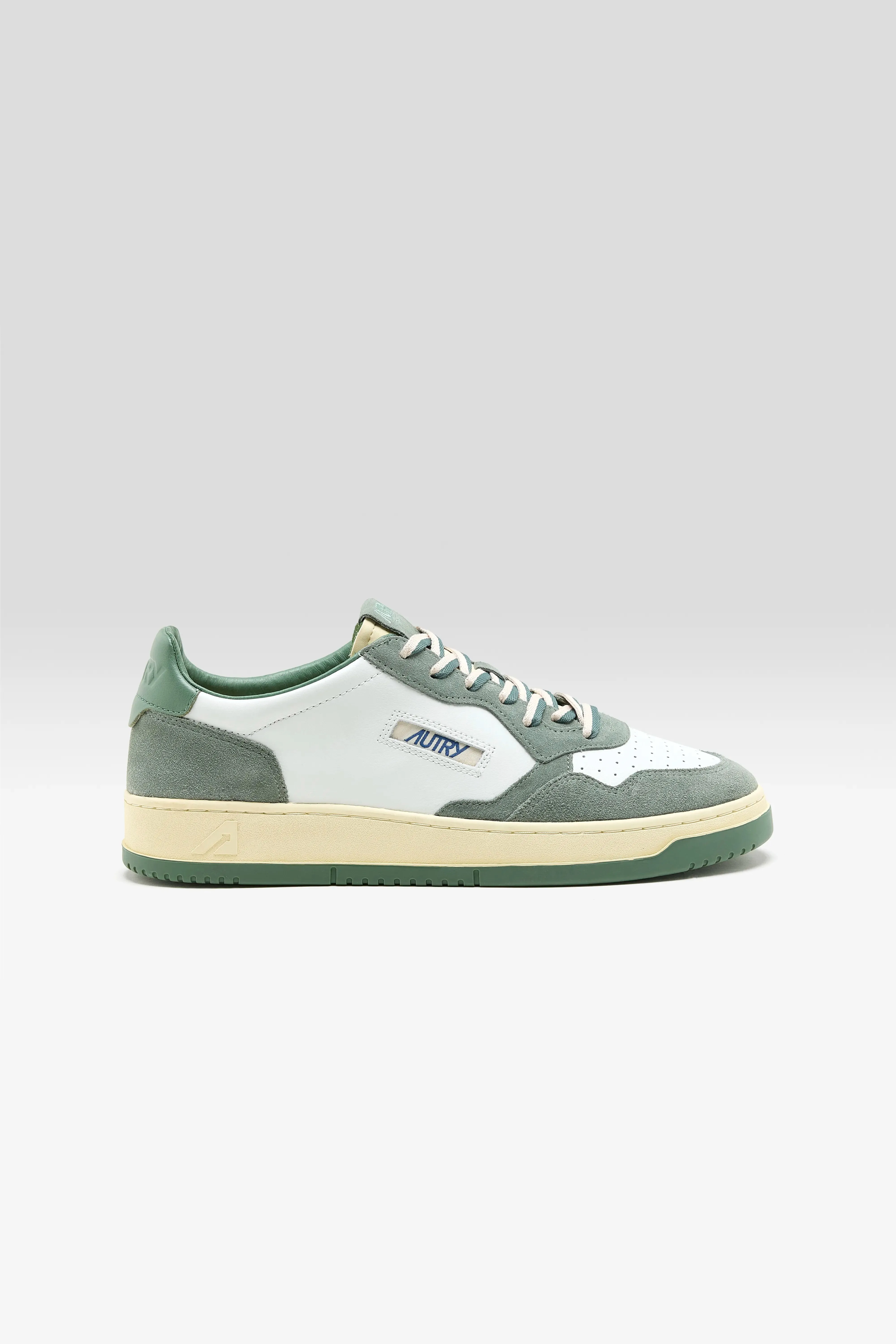 Medalist Low for Men (261 / M / GREEN STONE) sold by Bellrose product image thumbnail 2