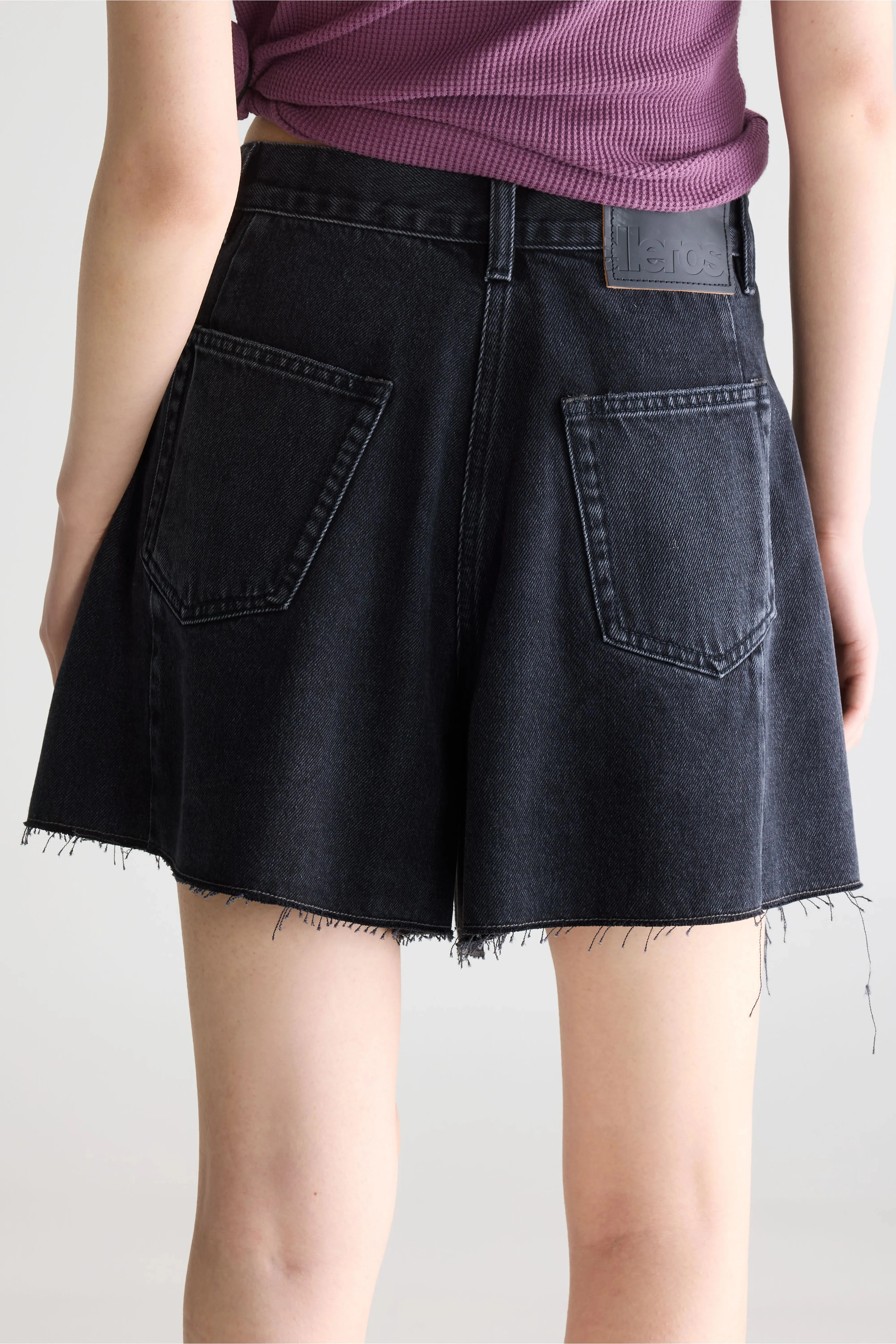 Presley wide denim shorts (261 / W / USED BLACK) sold by Bellrose product image thumbnail 5