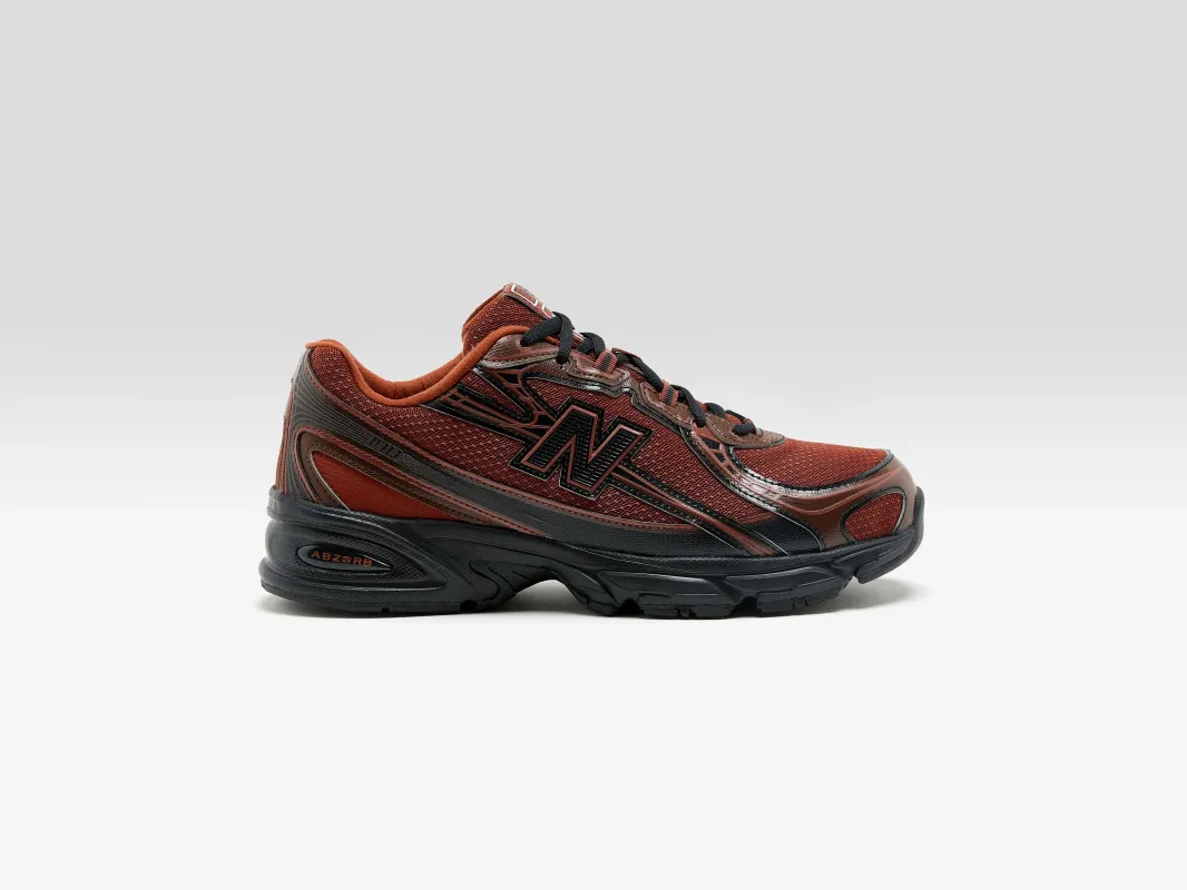 740 for Men (261 / M / BROWN) made by New Balance