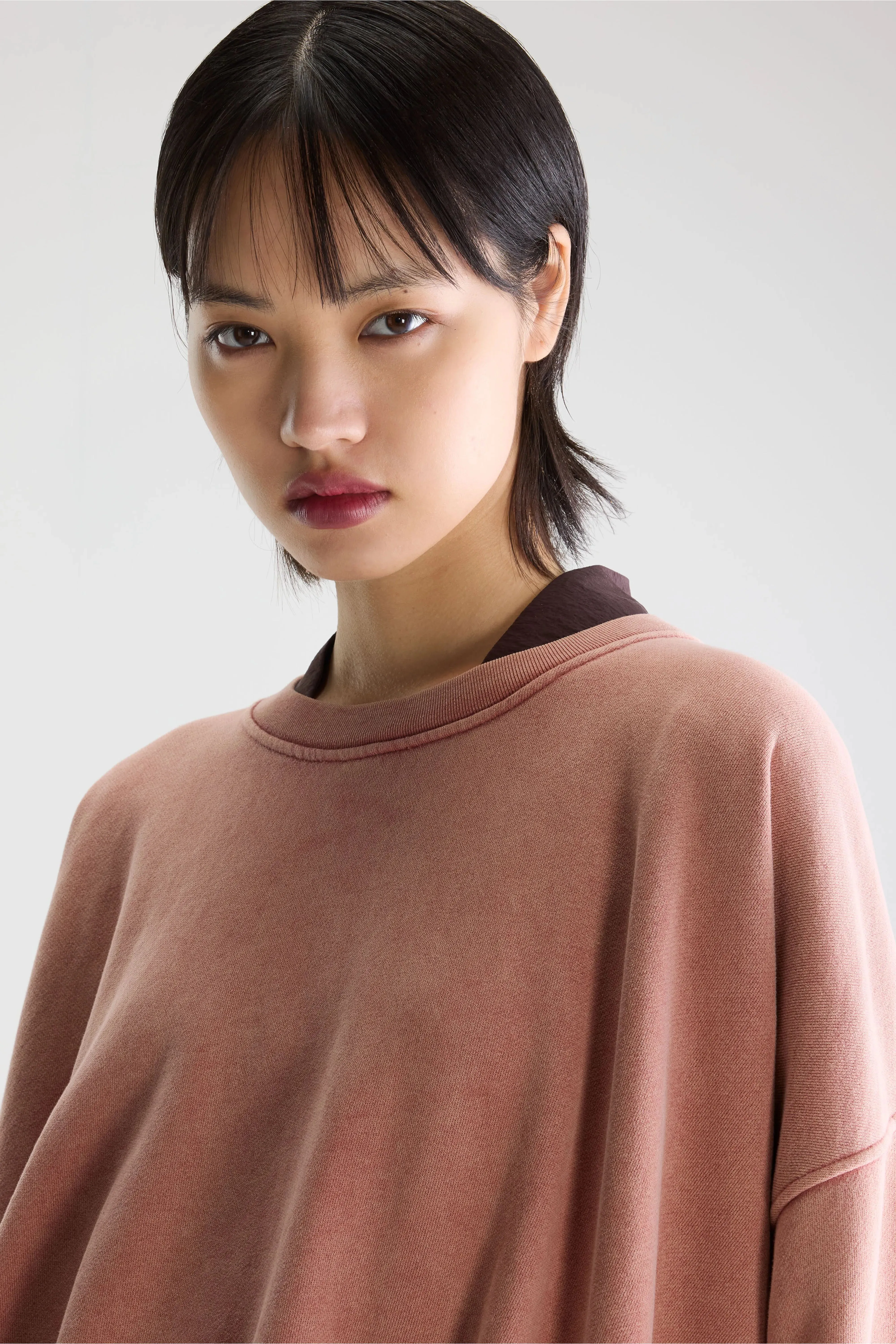 Finko short sweatshirt (261 / W / ETRUSCAN RED) sold by Bellrose product image thumbnail 5