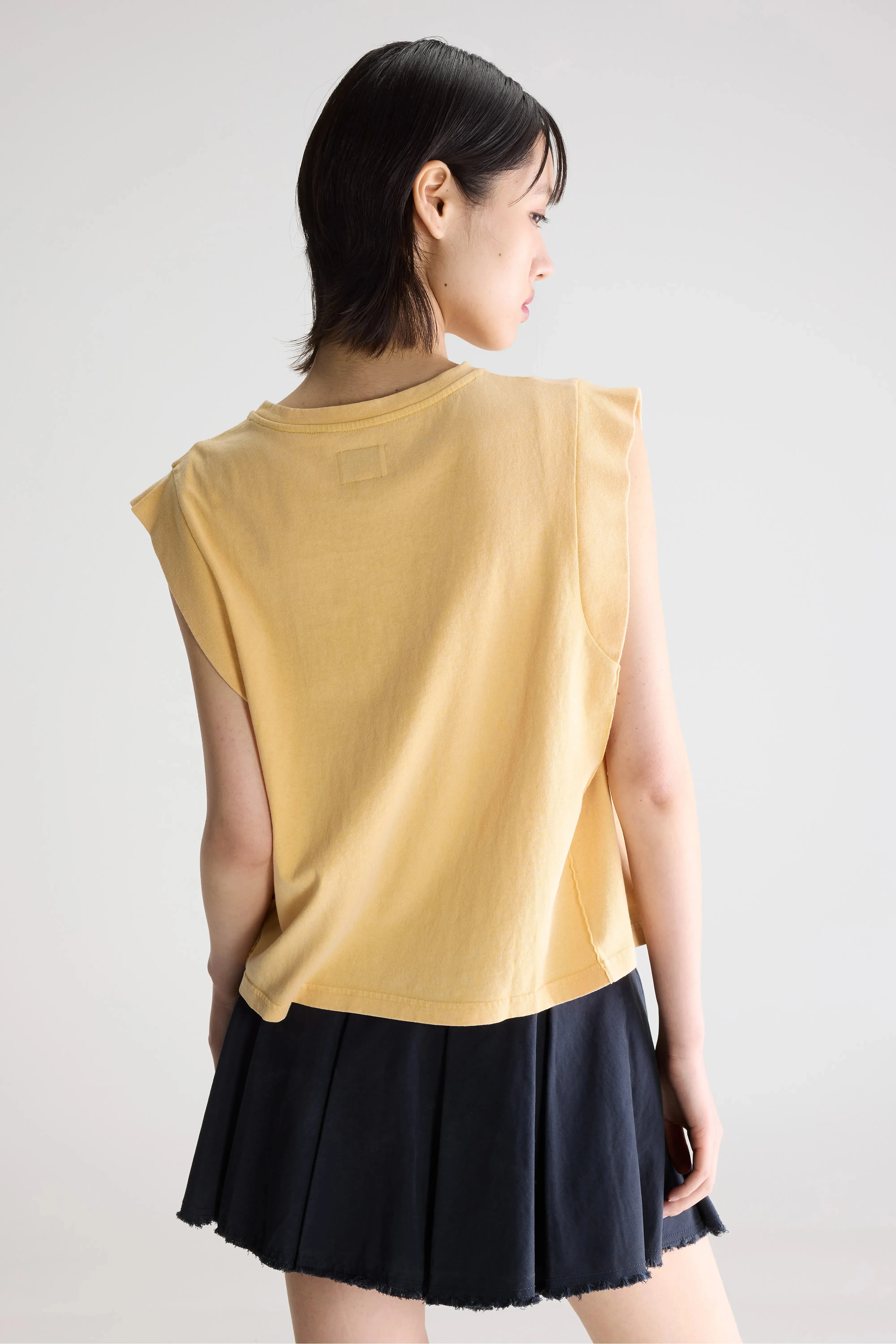 Vruno sleeveless t-shirt (261 / W / SUNLIGHT) sold by Bellrose product image thumbnail 4
