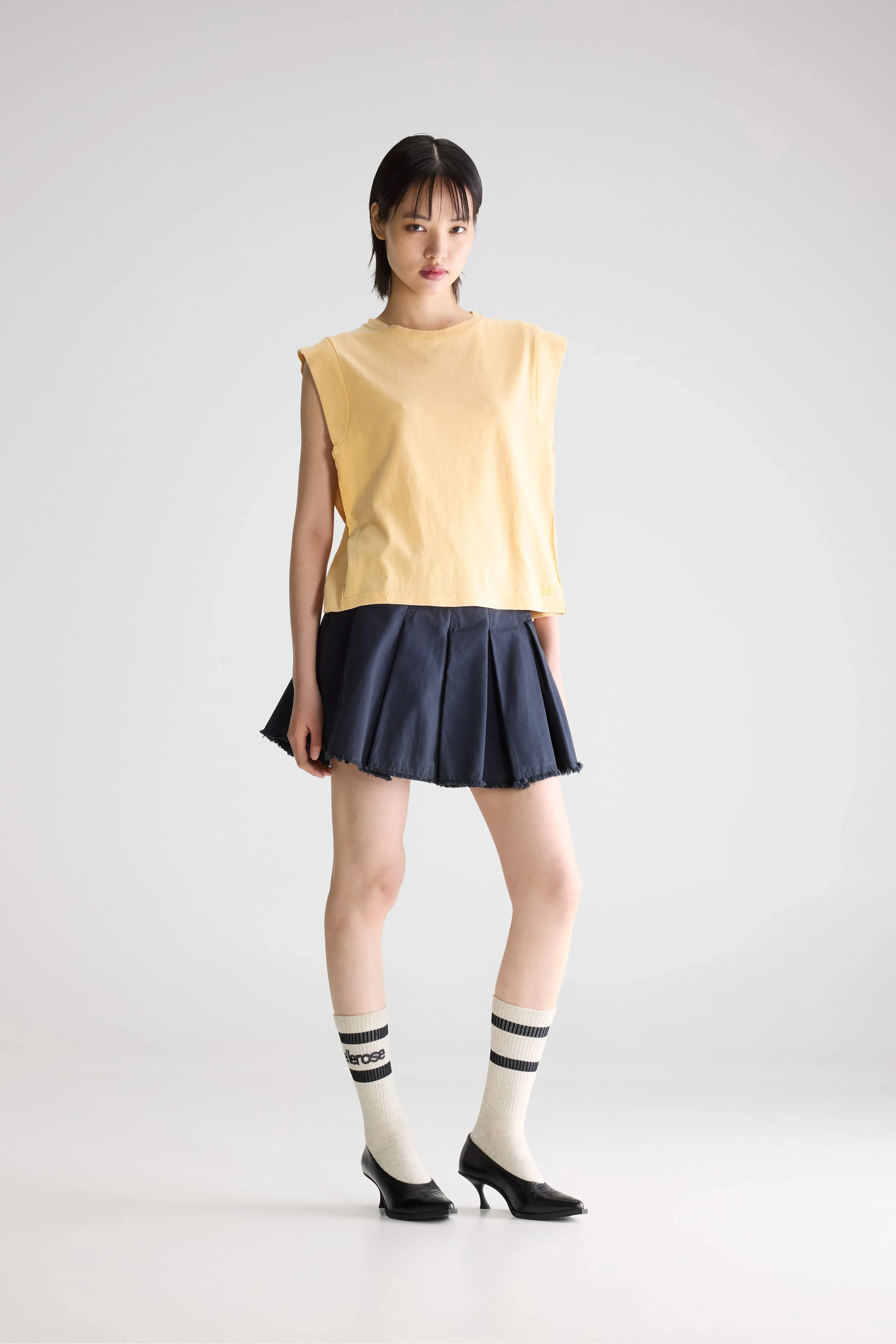 Vruno sleeveless t-shirt (261 / W / SUNLIGHT) sold by Bellrose product image thumbnail 3