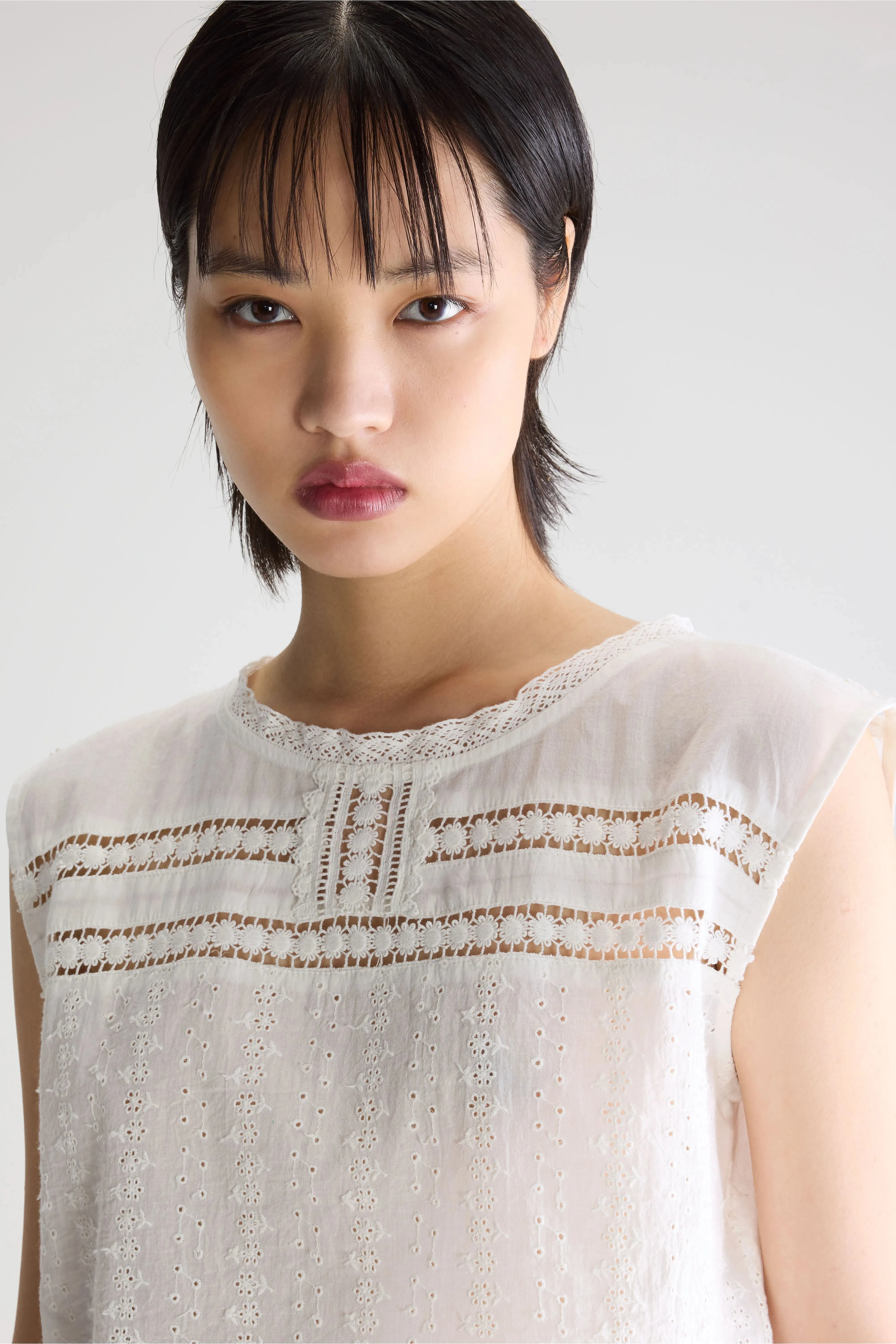 Donna embroidered blouse (261 / W / WHITE) sold by Bellrose product image thumbnail 5