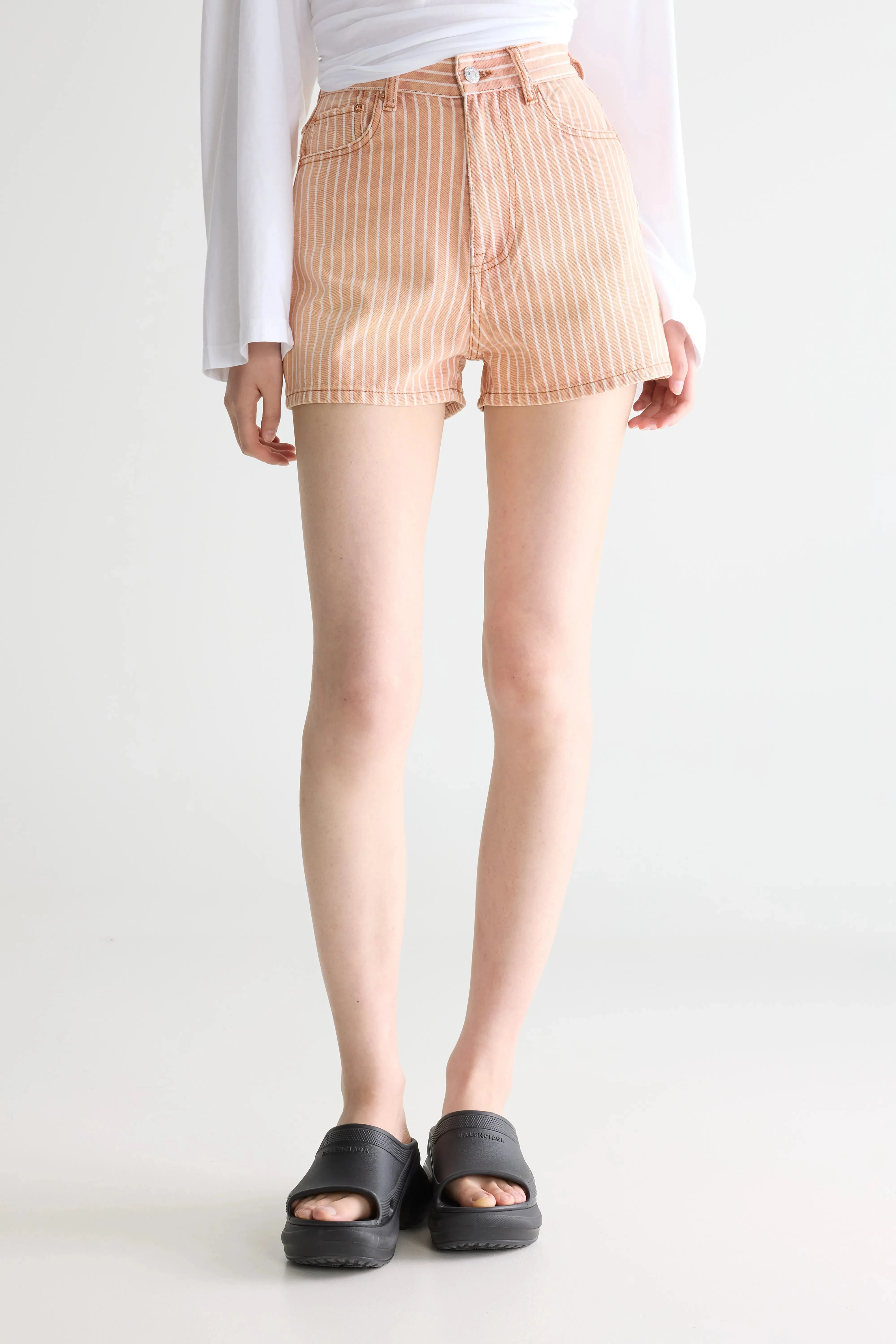 Party wide denim shorts (261 / W / STRIPE E) sold by Bellrose product image thumbnail 3