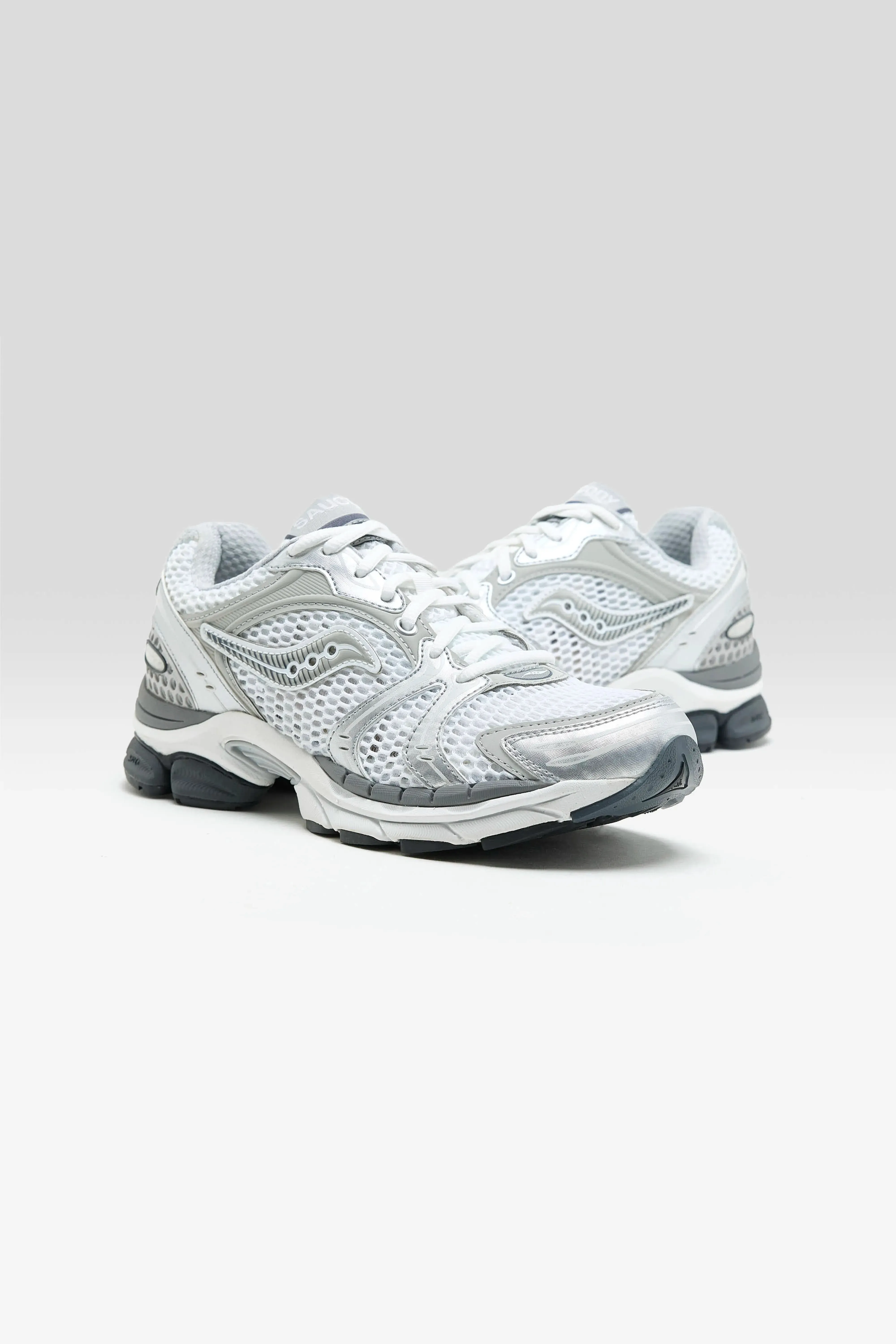 ProGrid Triumph 4 for Women (261 / W / SILVER) sold by Bellrose product image thumbnail 3