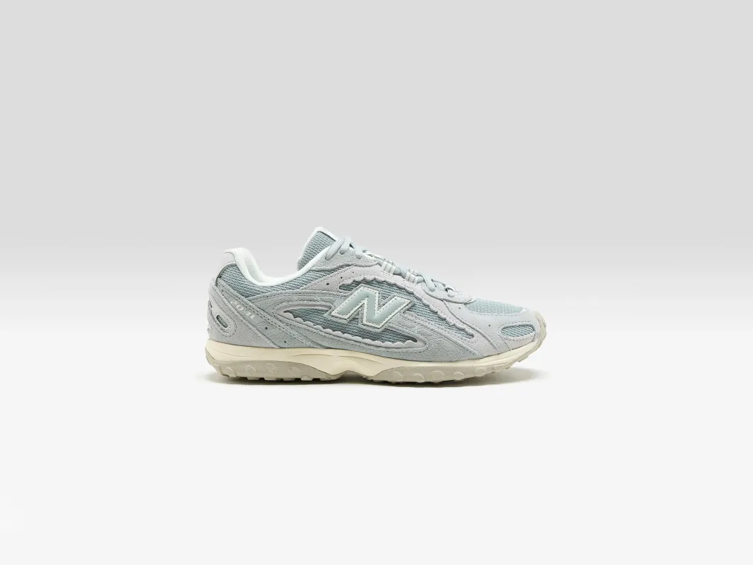 204L Scallop for Women  (261 / W / GREY) made by New Balance