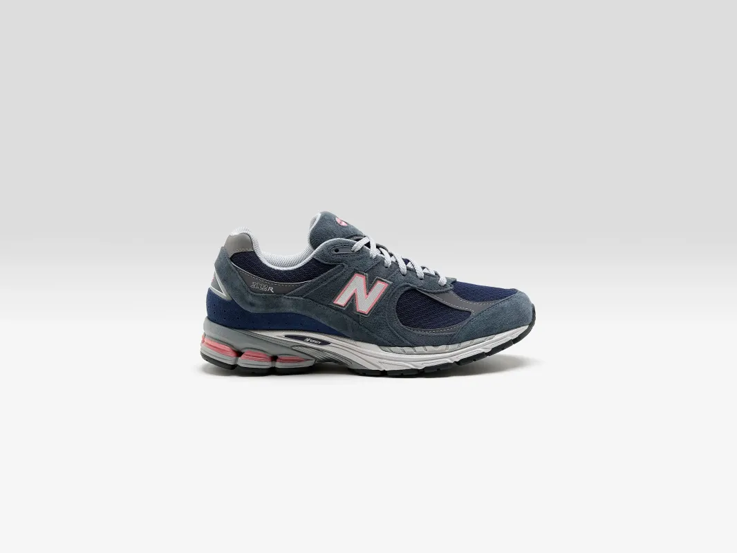 2002R for Men  (261 / M / GRAPHITE) made by New Balance