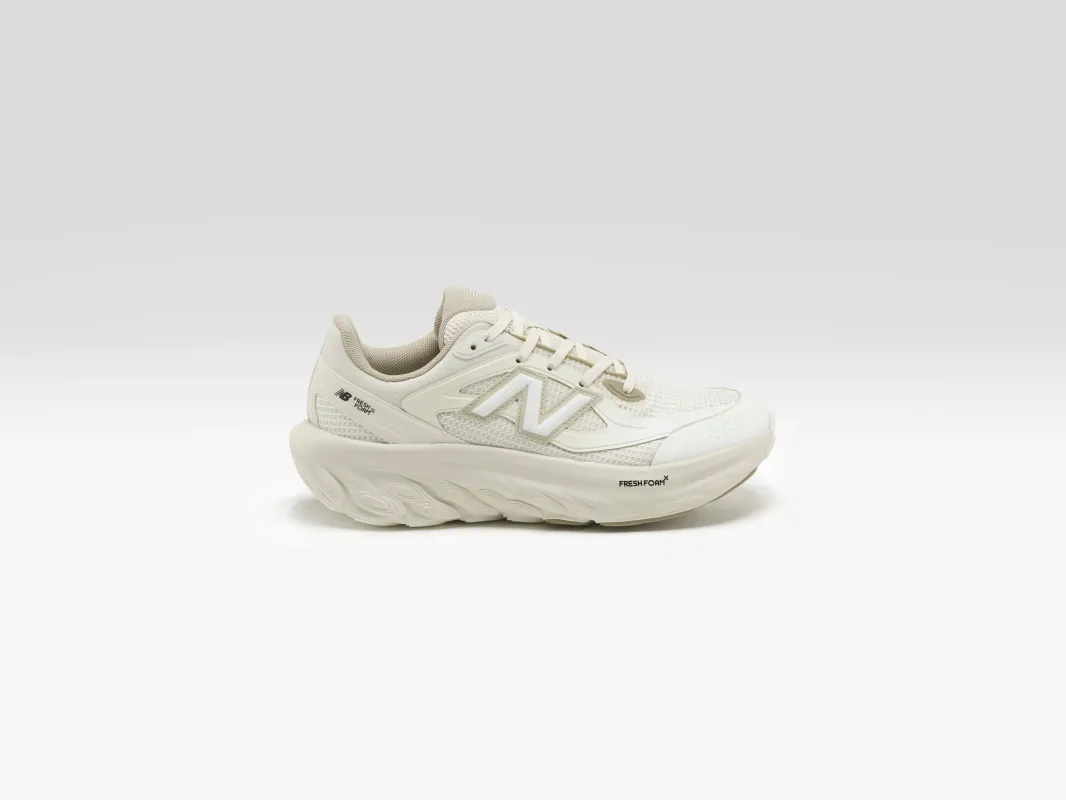 Fresh Foam Trainer for Women  (261 / W / OFF WHITE) made by New Balance