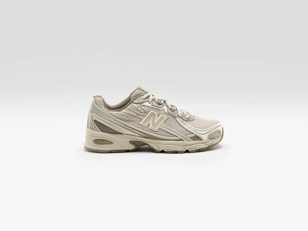 740 for Men (261 / M / BROWN) made by New Balance