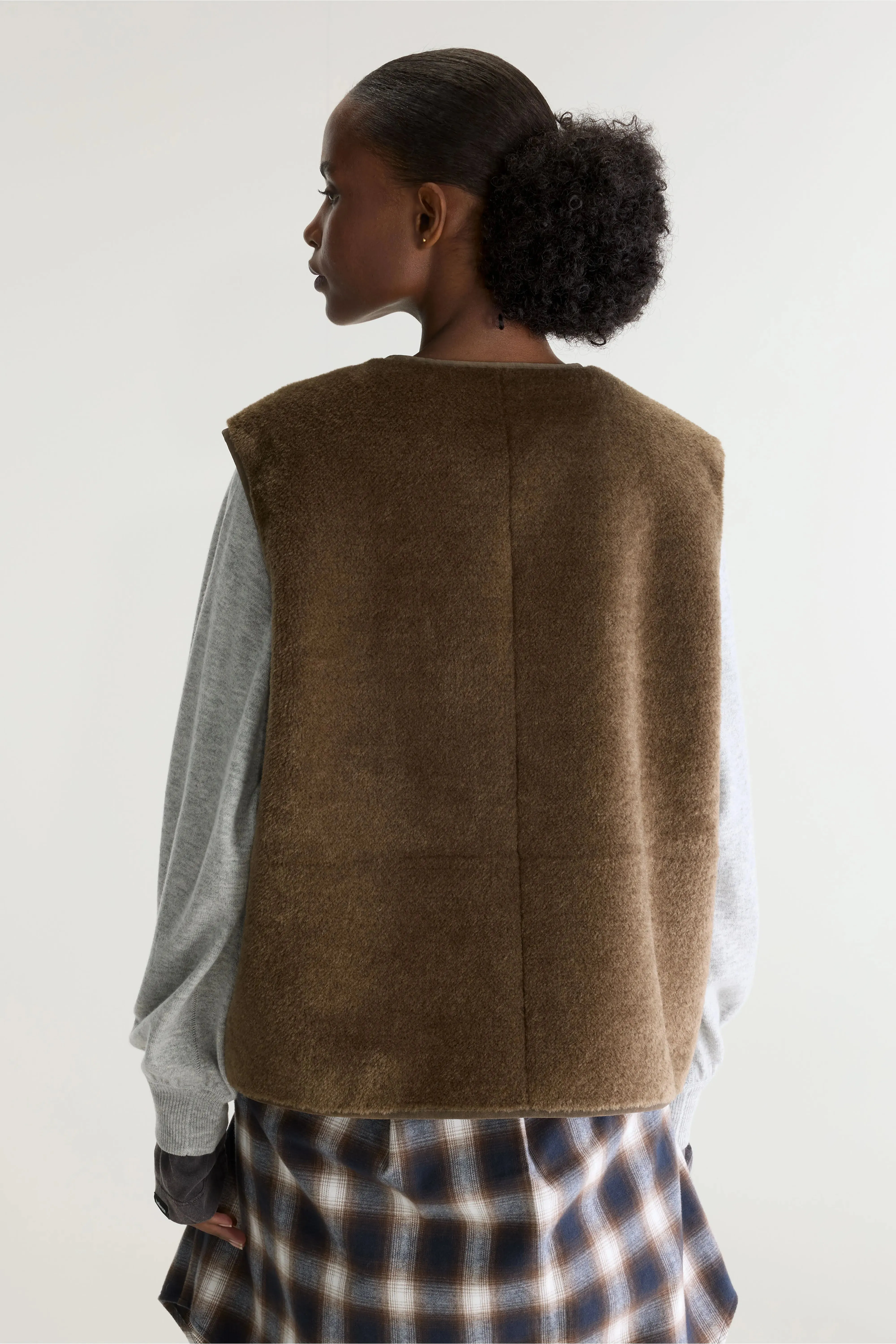 Elinor sleeveless jacket (262 / W / MOCCA) sold by Bellrose product image thumbnail 5