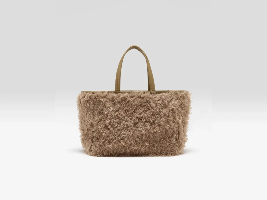 Hetje faux-fur tote bag (262 / W / BONE) made by Bellerose