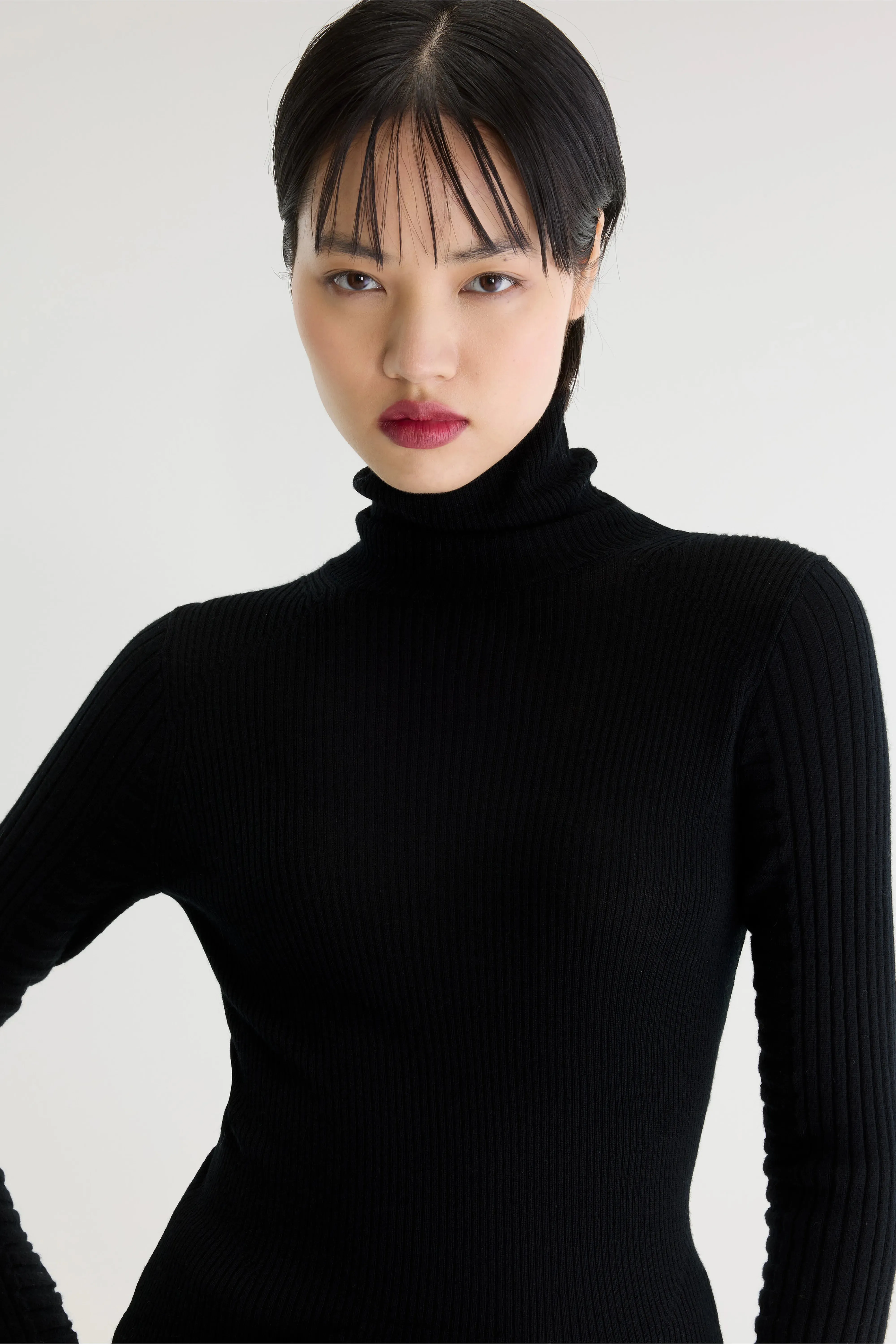 Awald slim sweater (262 / W / BLACK) sold by Bellrose product image thumbnail 5