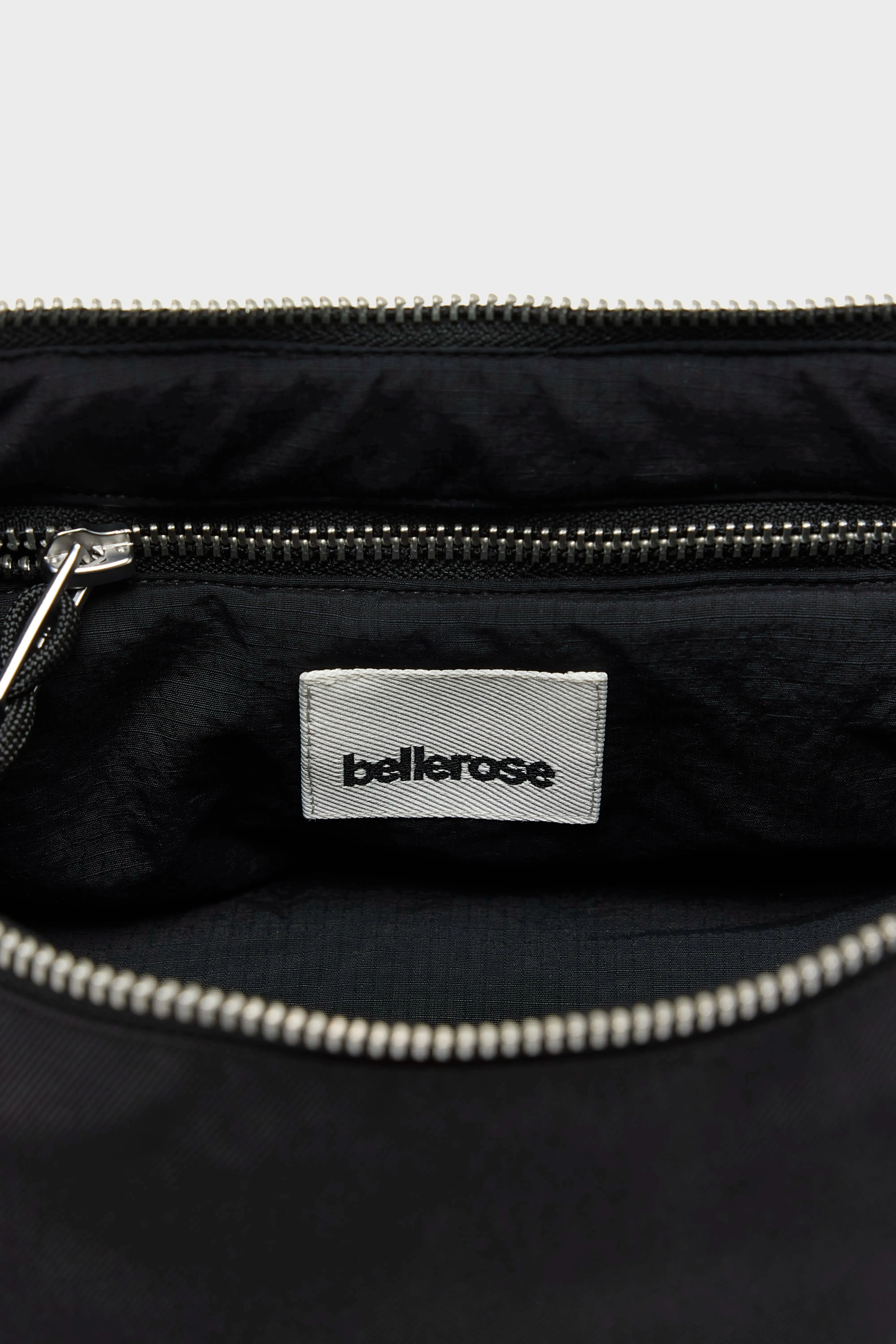 Hane sling bag (262 / W / BLACK BEAUTY) sold by Bellrose product image thumbnail 4