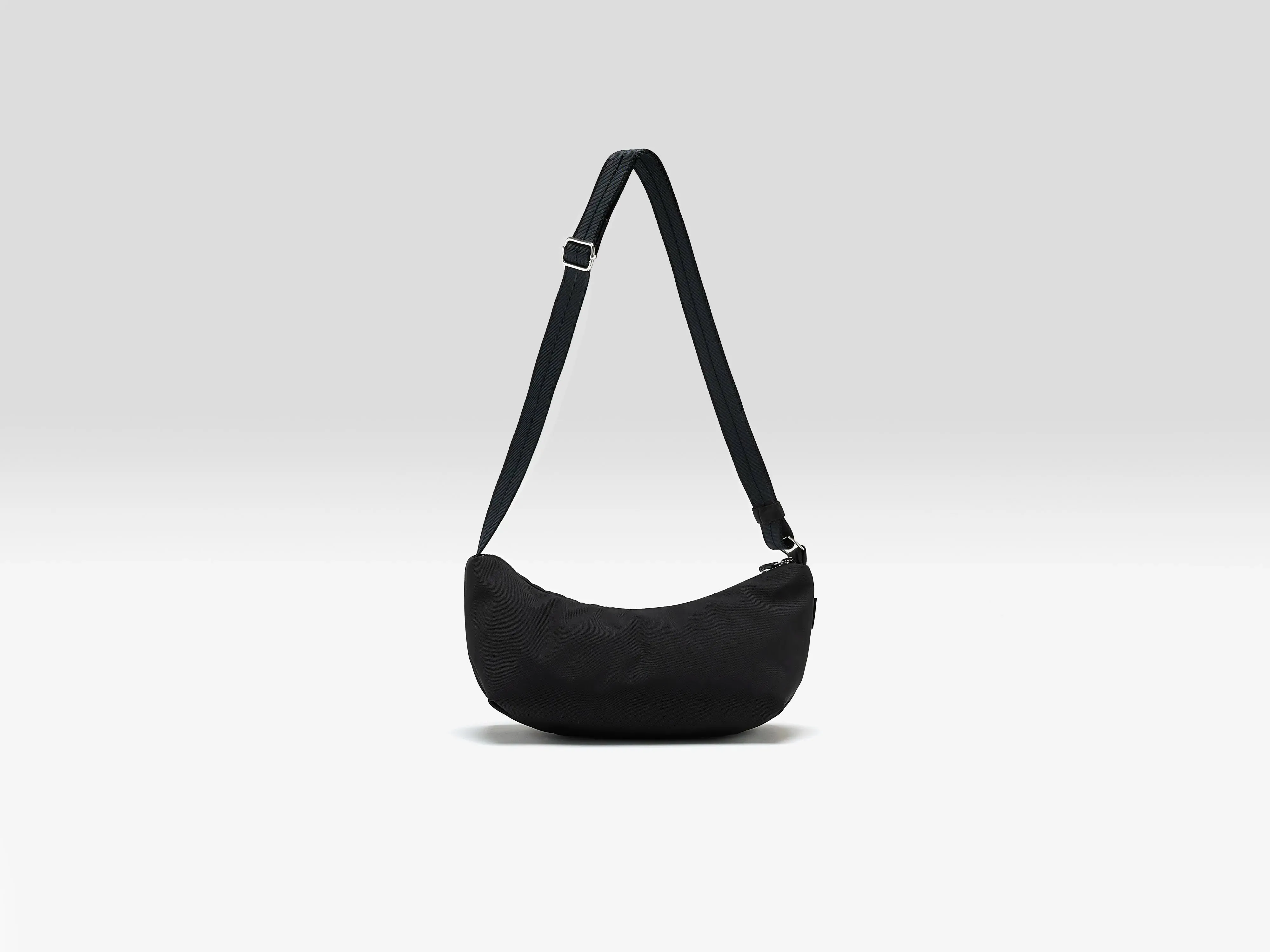 Hane sling bag (262 / W / BLACK BEAUTY) sold by Bellrose