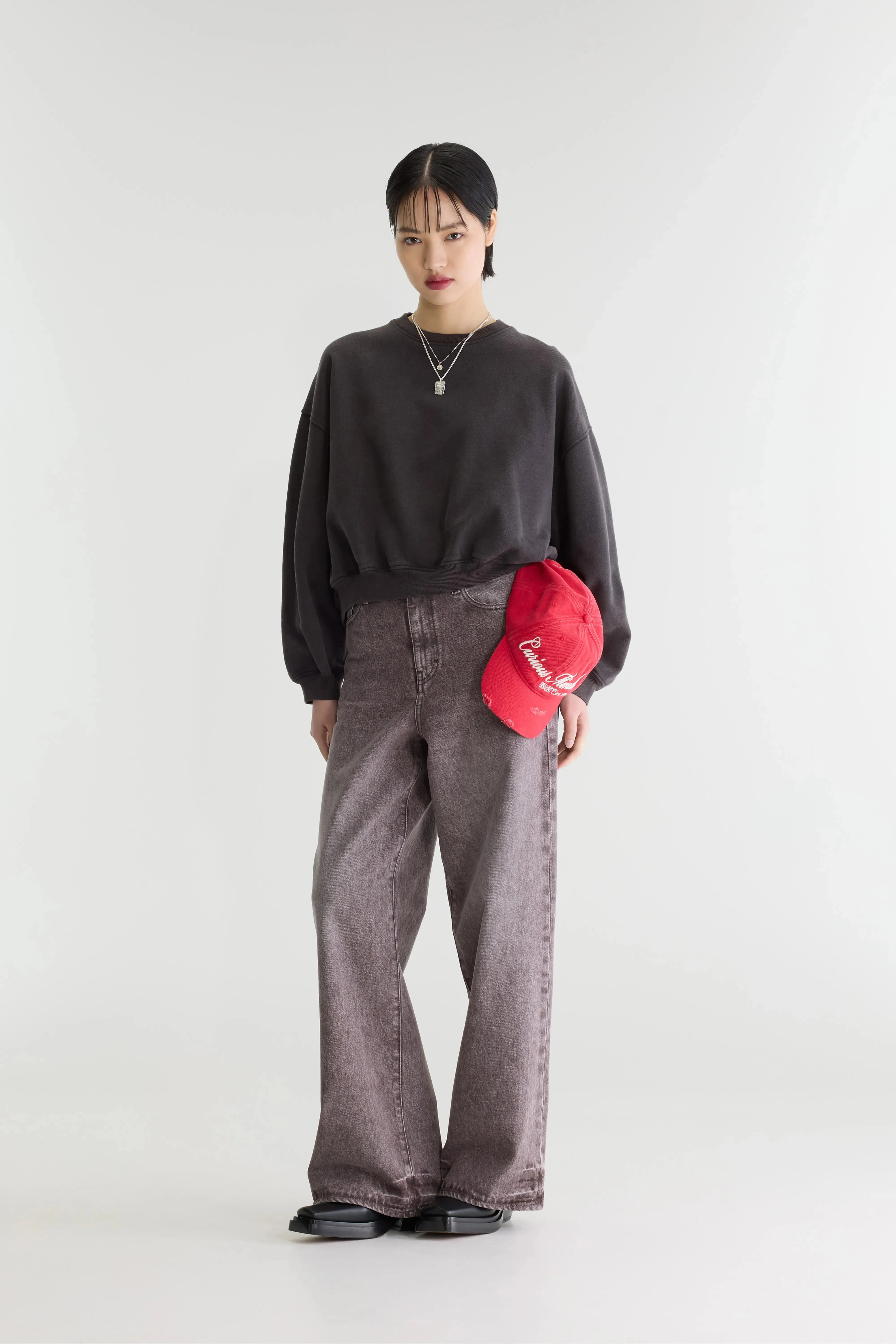 Fancy cropped crewneck sweatshirt (262 / W / DARK ROAST) sold by Bellrose product image thumbnail 3