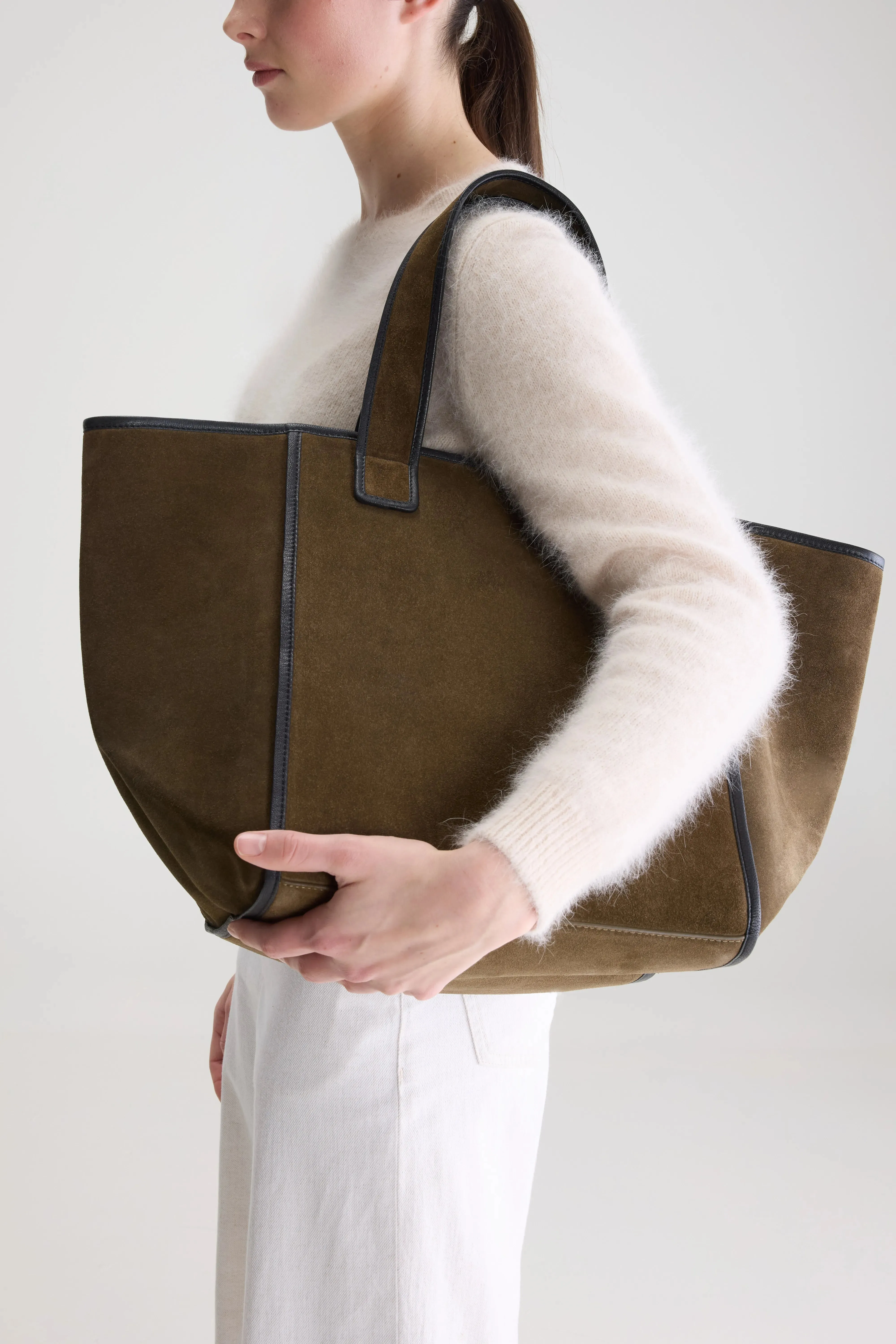 Kub large suede-leather bag (262 / W / ARMY) sold by Bellrose product image thumbnail 3