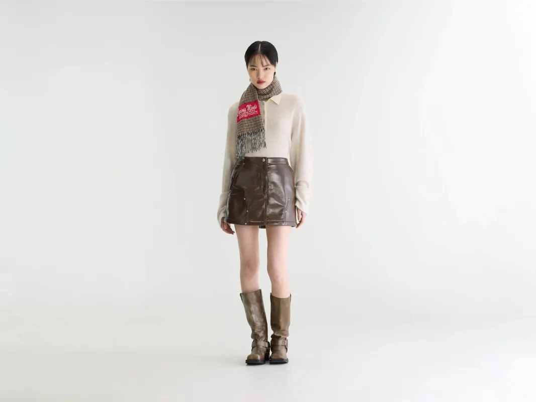 Jeezy mini skirt (262 / W / CARBONE) made by Bellerose