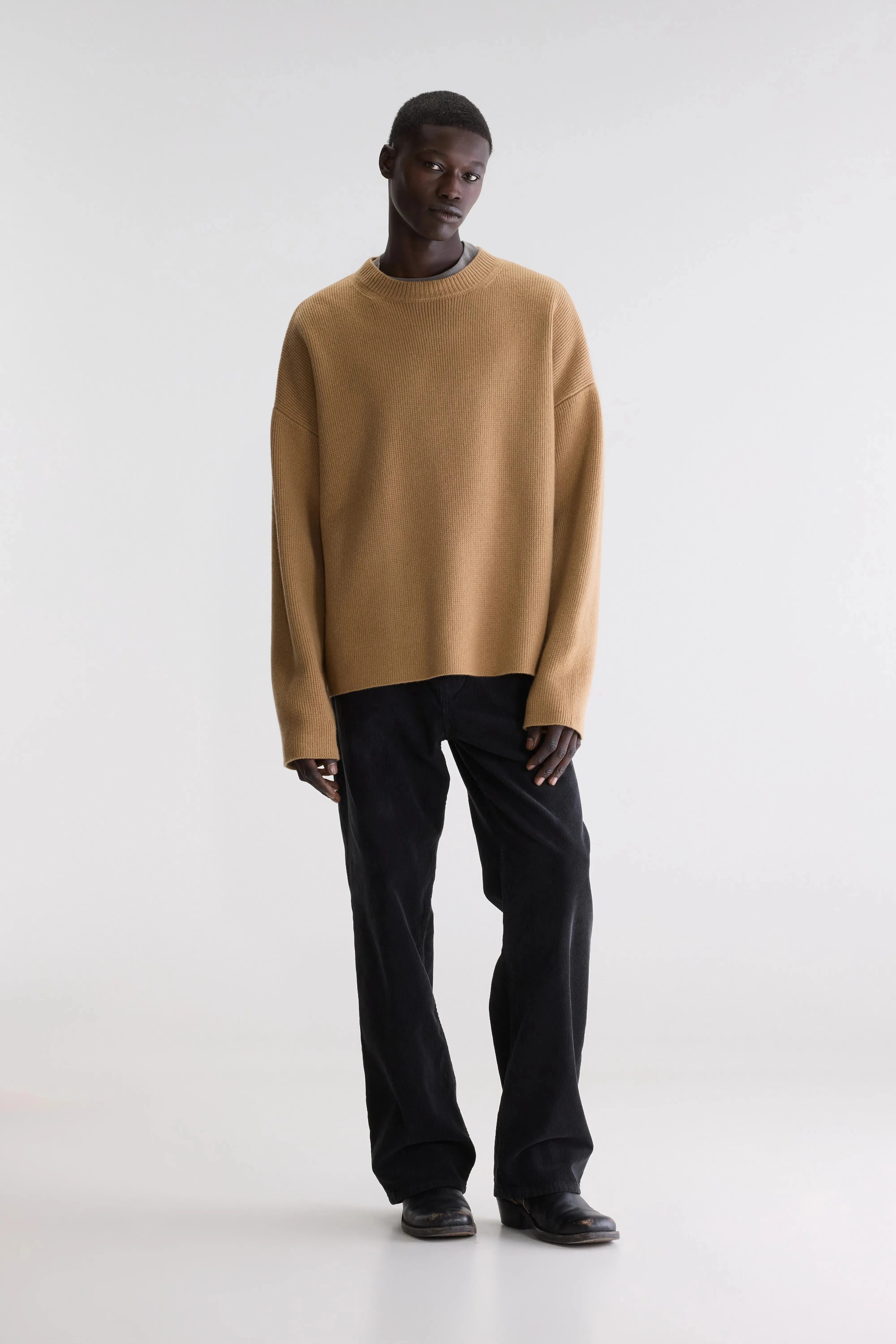 Dorcy crewneck sweater (262 / M / CAMEL) sold by Bellrose product image thumbnail 3
