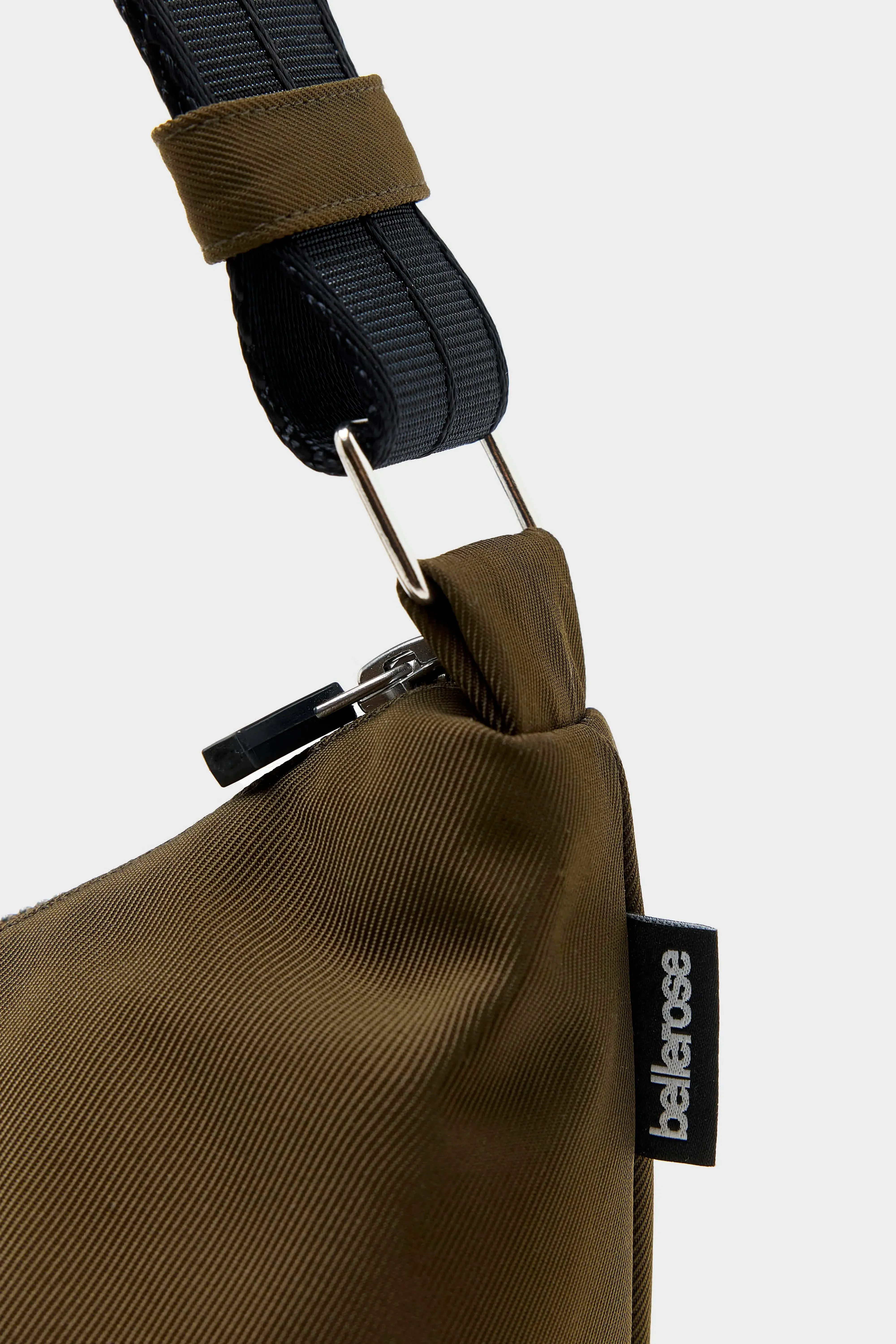 Hane sling bag (262 / W / CARBONE) sold by Bellrose product image thumbnail 5