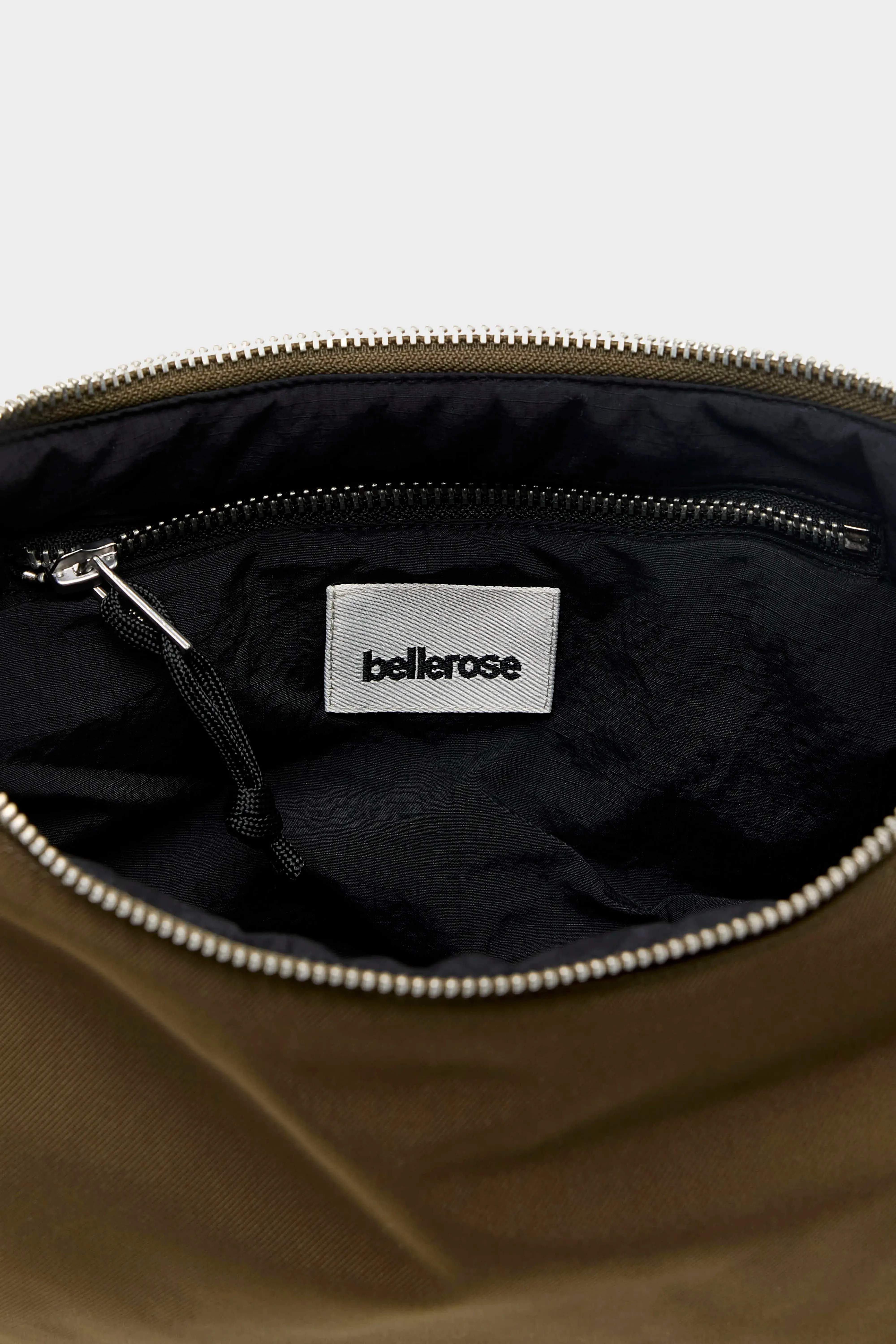 Hane sling bag (262 / W / CARBONE) sold by Bellrose product image thumbnail 4
