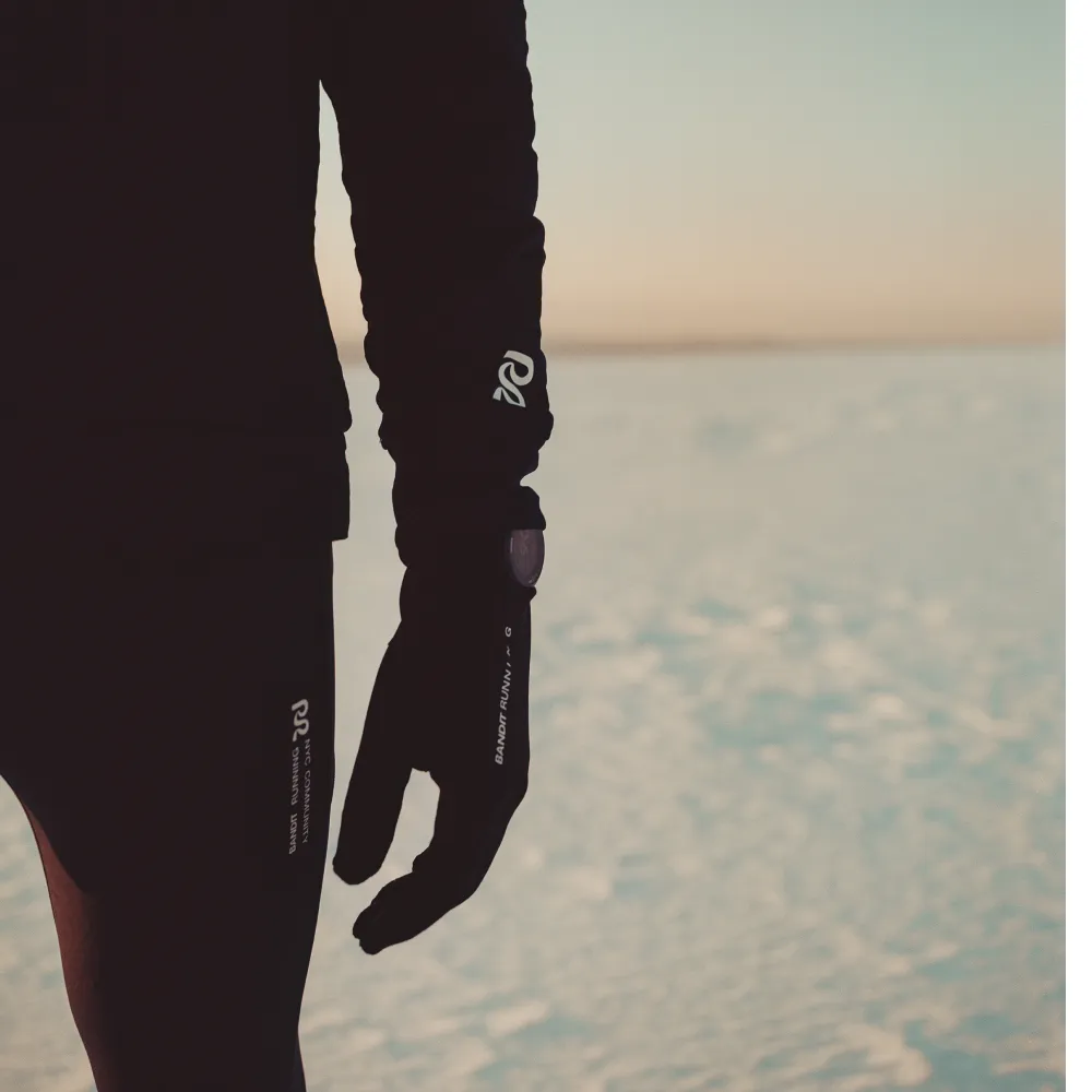 Softspeed™️ Gloves, Unisex - Black sold by Bandit Running product image thumbnail 5