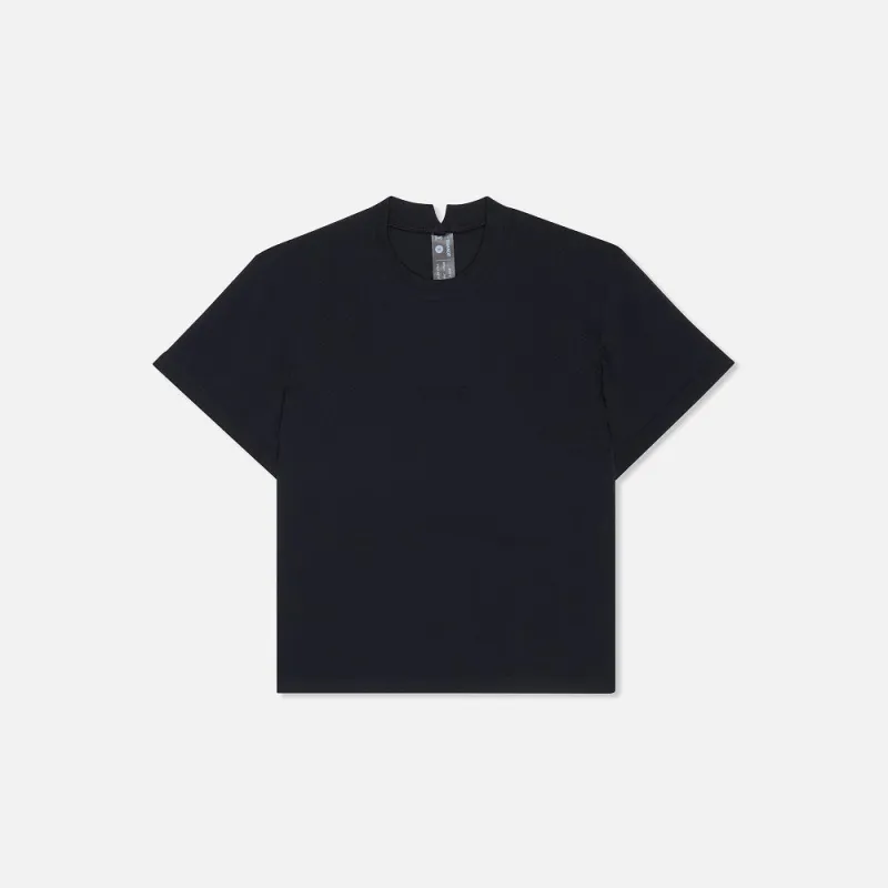 Mercury Seamless™ Women's Crop Tee - Black sold by Bandit Running