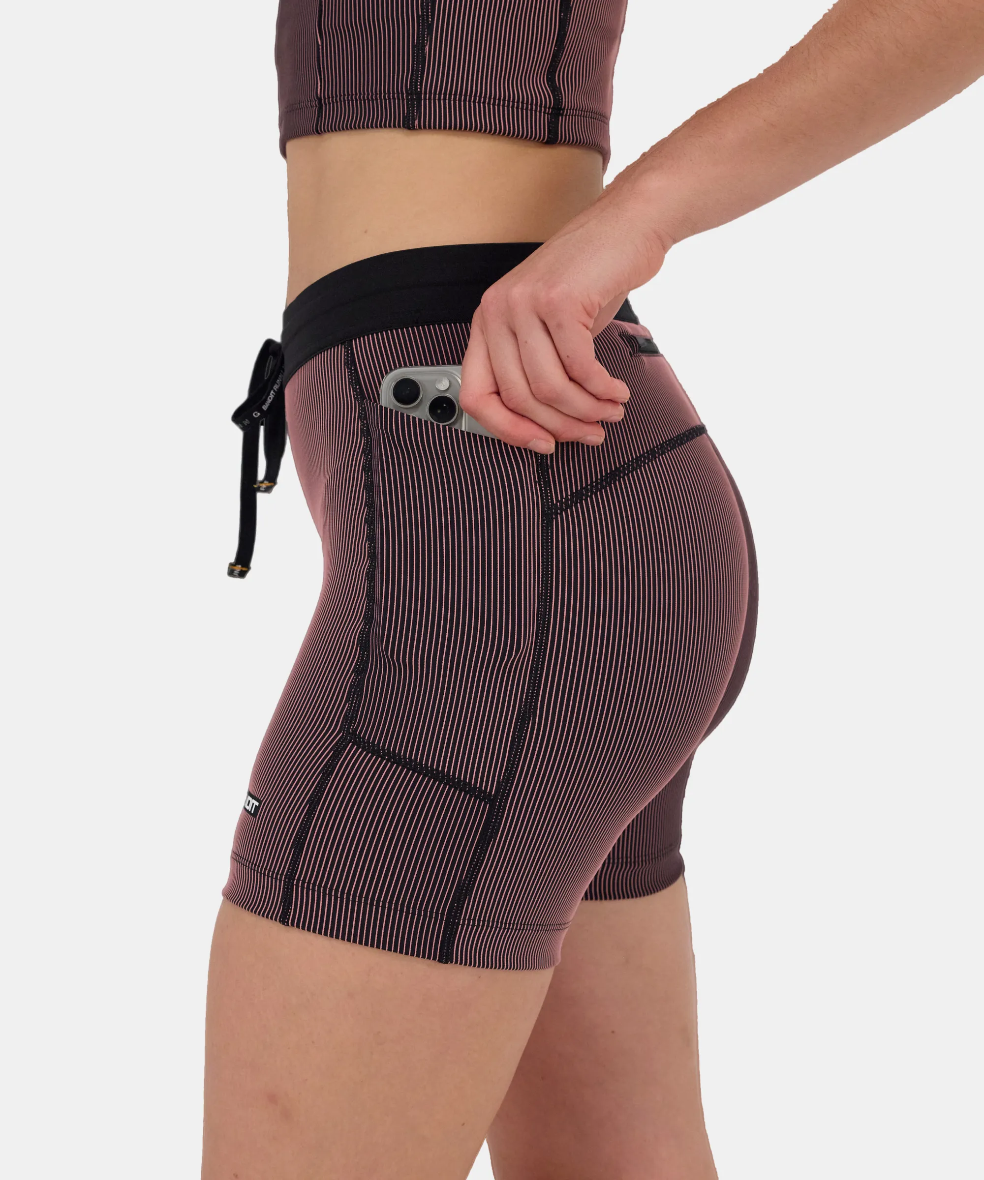 Striped Cadence™ 5" Compression - Black / Mauve sold by Bandit Running product image thumbnail 2