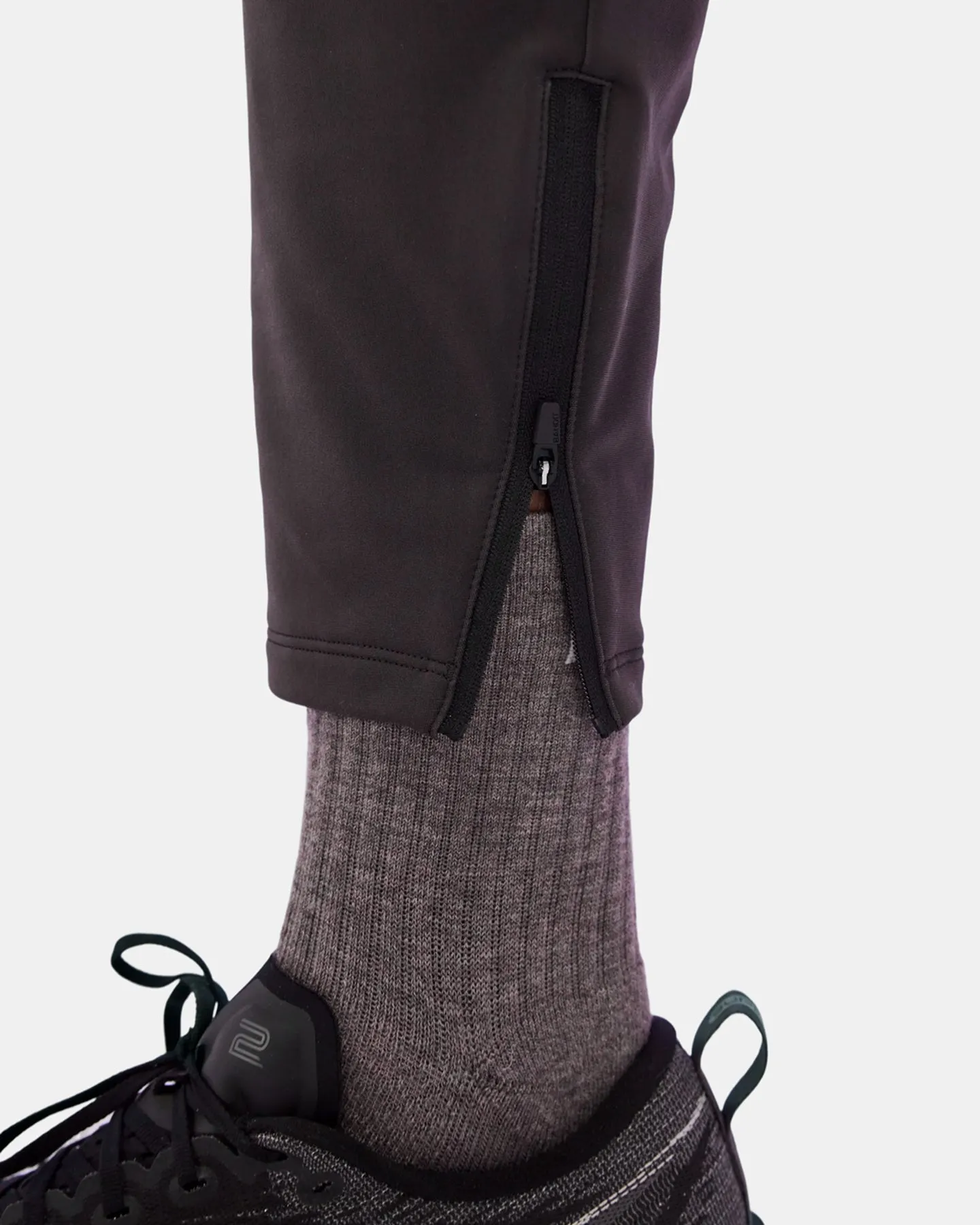 Men's Superwarm™ Run Pant - Shadow sold by Bandit Running product image thumbnail 2