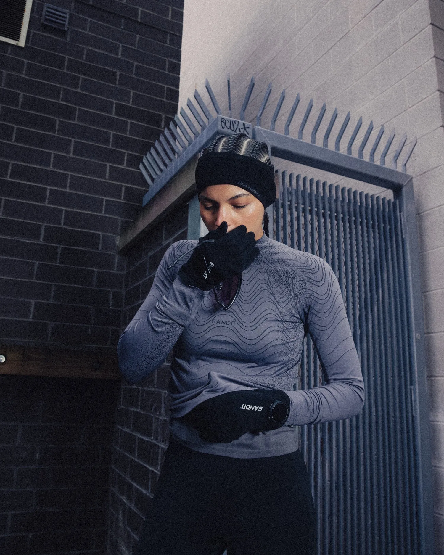 Seamless Merino Headband - Black sold by Bandit Running product image thumbnail 2