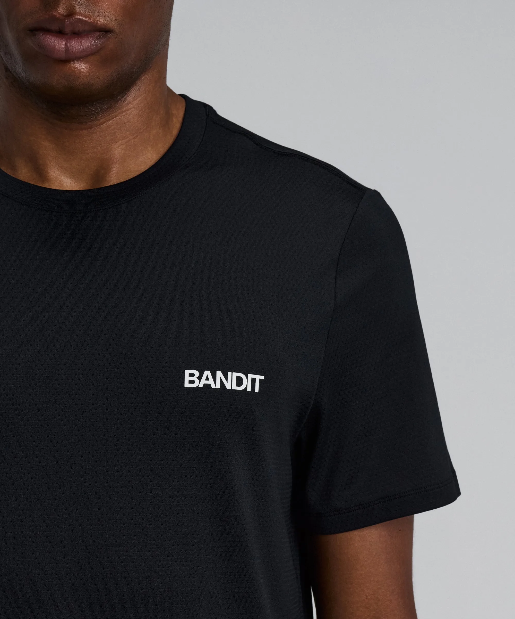 Men's Micromesh™ Run Tee - Black sold by Bandit Running product image thumbnail 2