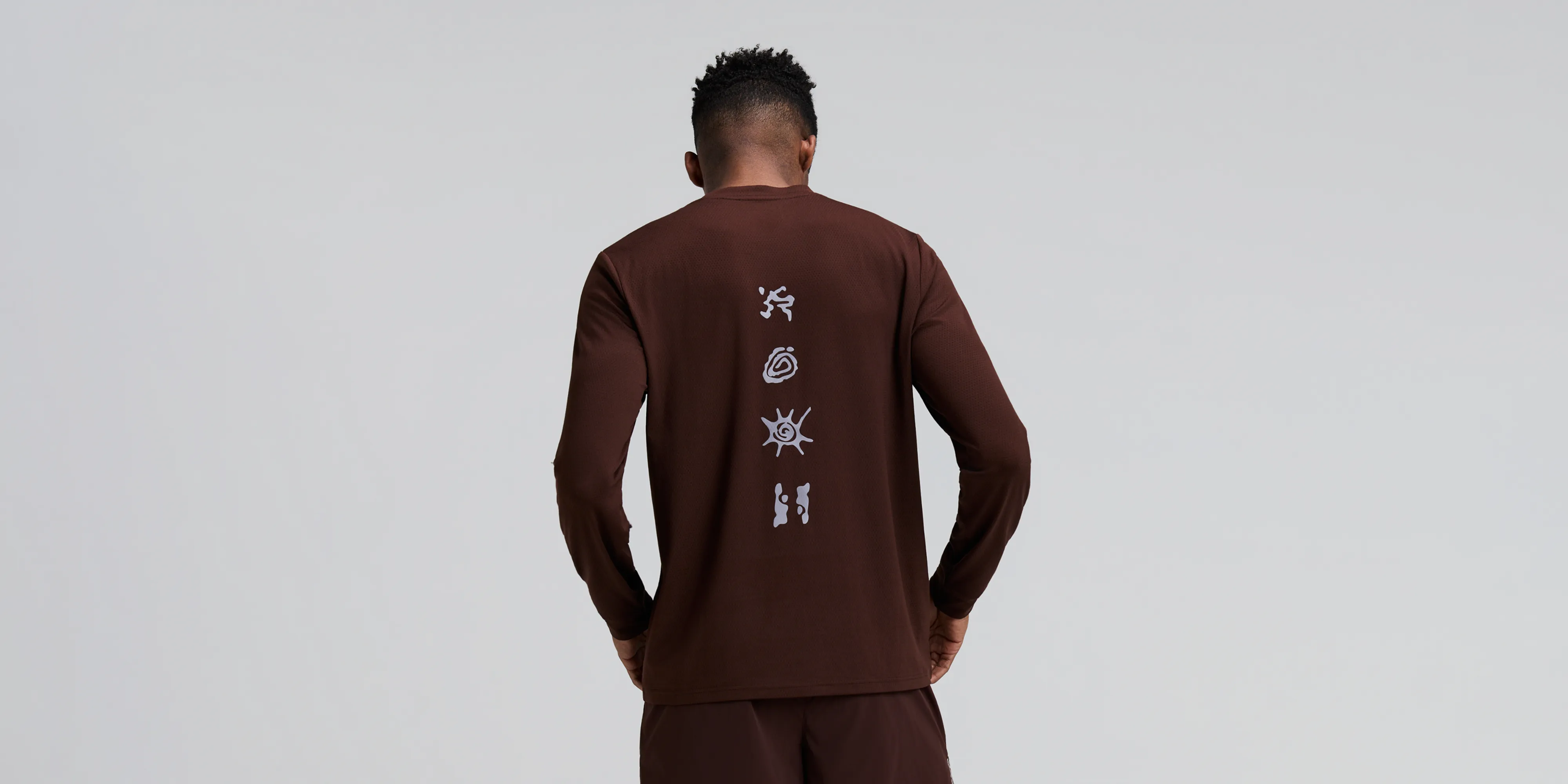 Men's Micromesh™ Long Sleeve - Cacao sold by Bandit Running product image thumbnail 4