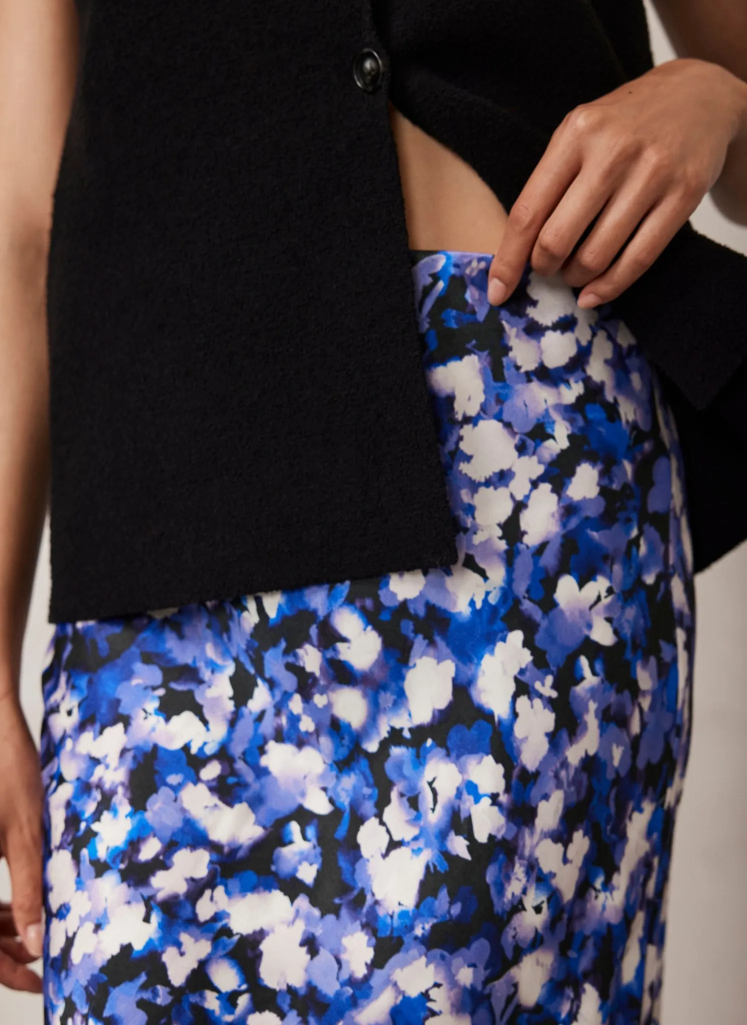 Blue Abstract Print Slip Skirt sold by Mint Velvet product image thumbnail 4