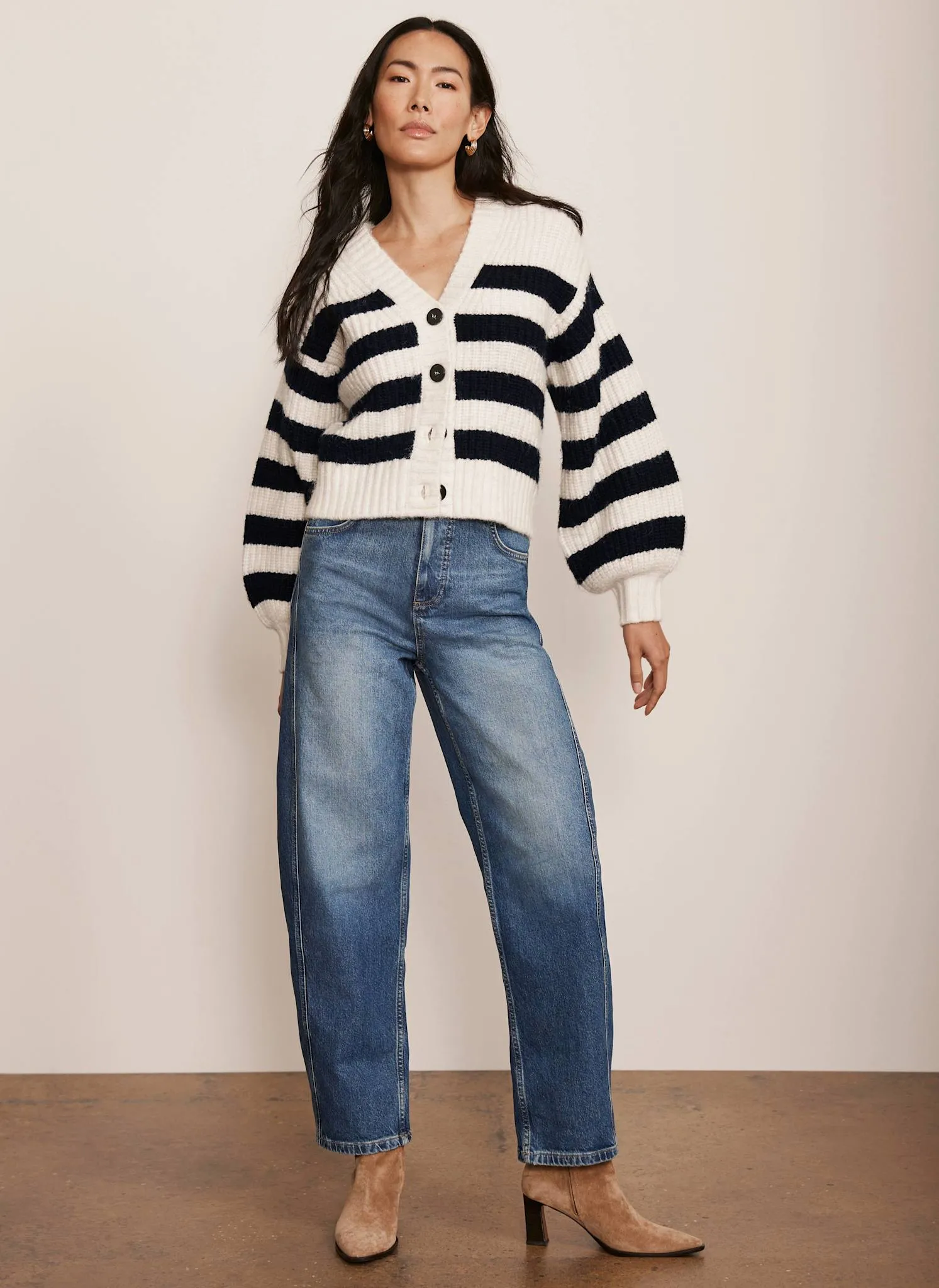 Mid Indigo Barrel Leg Jeans sold by Mint Velvet product image thumbnail 5