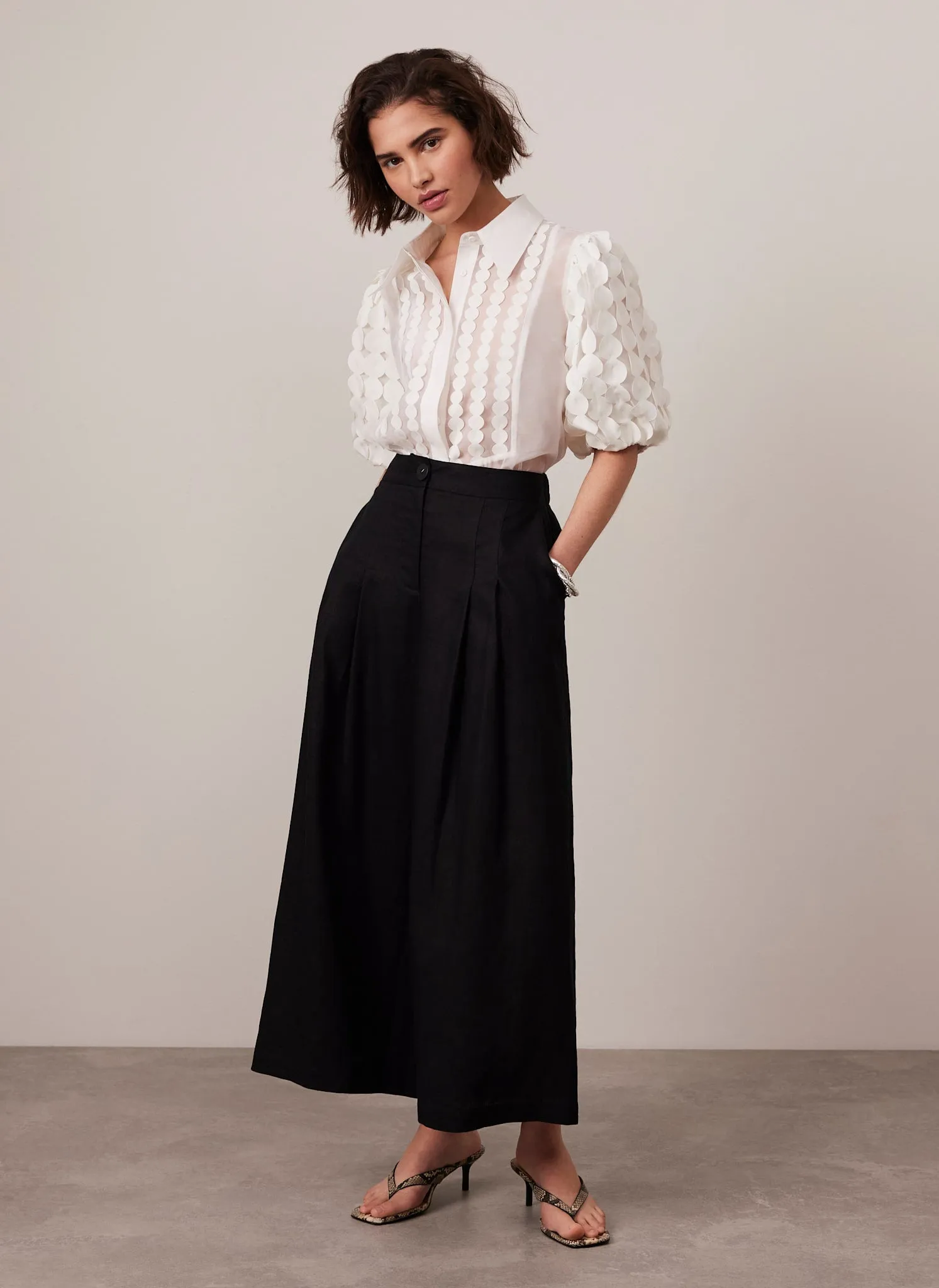 Black Linen Wide Cropped Trousers sold by Mint Velvet product image thumbnail 3