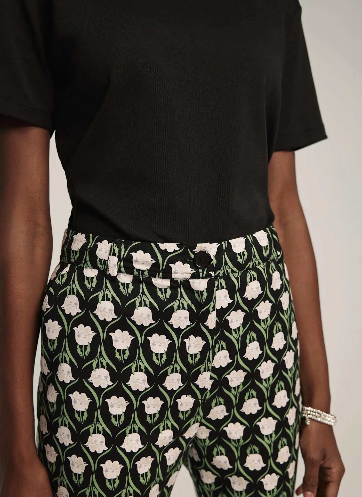 Black Floral Print Capri Trousers sold by Mint Velvet product image thumbnail 4