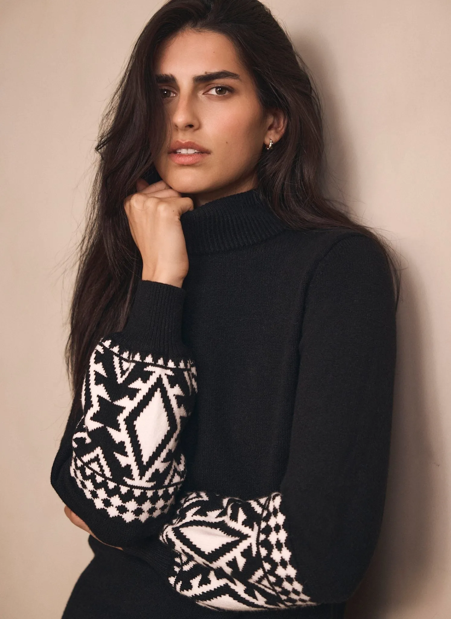 Black Graphic Sleeve Mini Dress sold by Mint Velvet product image thumbnail 3