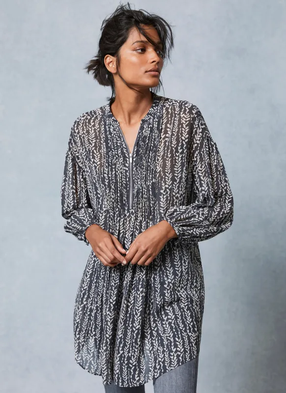 Lea Print V-Neck Longline Blouse made by Mint Velvet