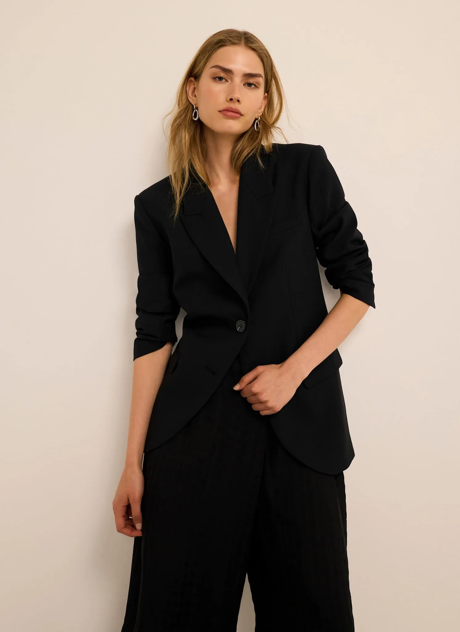 Black Single Breasted Minimal Blazer sold by Mint Velvet product image thumbnail 2