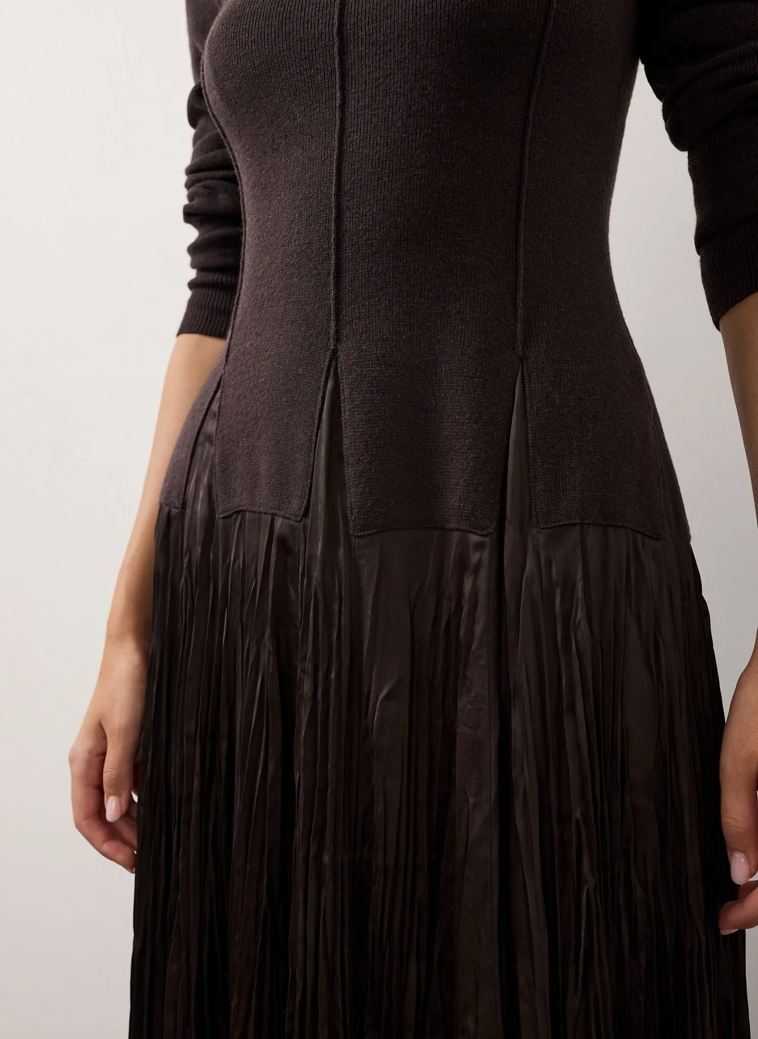 Brown Layered Drop Waist Knit Crinkle Midi Dress sold by Mint Velvet product image thumbnail 4
