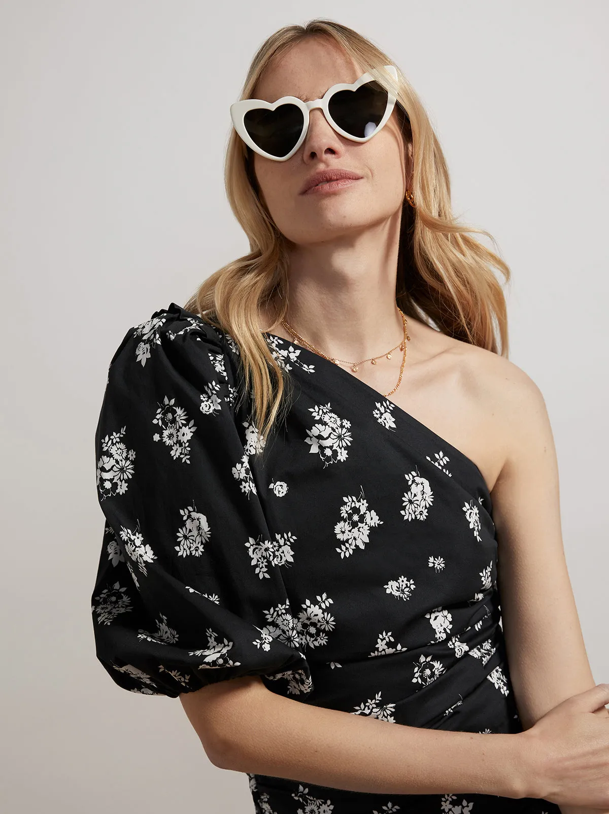 Morera Black Mono Floral One Shoulder Mini Dress sold by KITRI Studio product image thumbnail 5