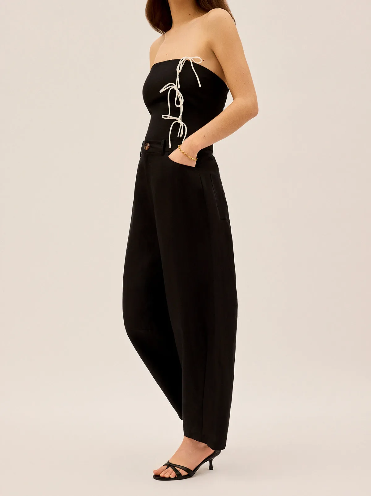 Andie Black Linen Blend Barrel Trousers sold by KITRI Studio product image thumbnail 4