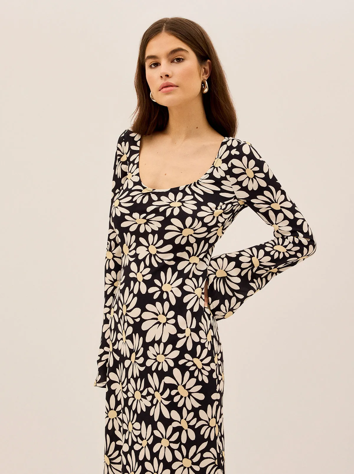 Gia Daisy Print Dress sold by KITRI Studio product image thumbnail 4